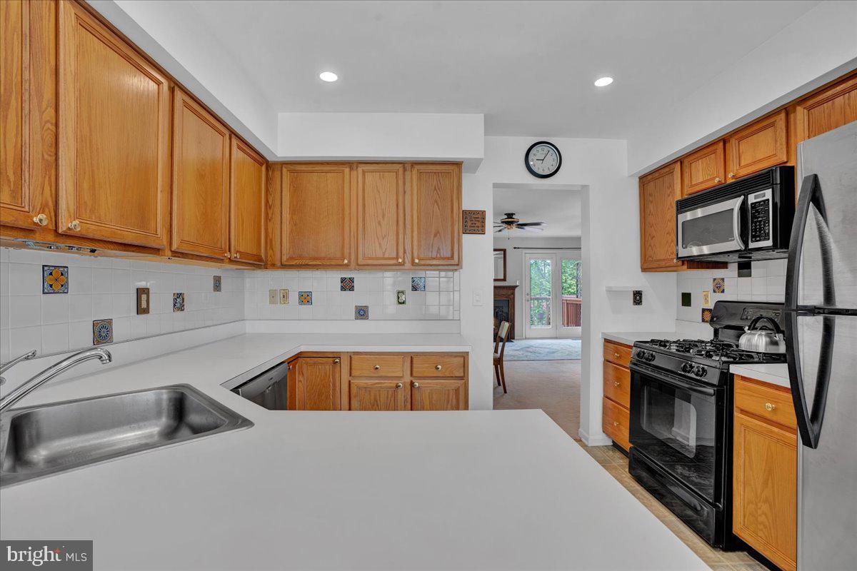 528 Greenwood Ct