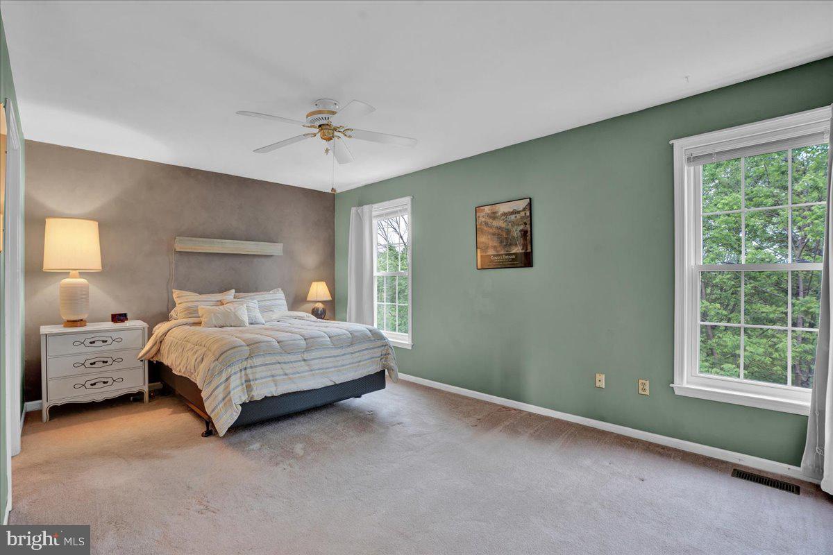 528 Greenwood Ct