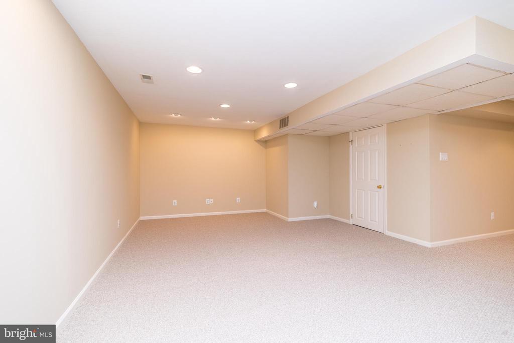 1443 Wynnemoor Way