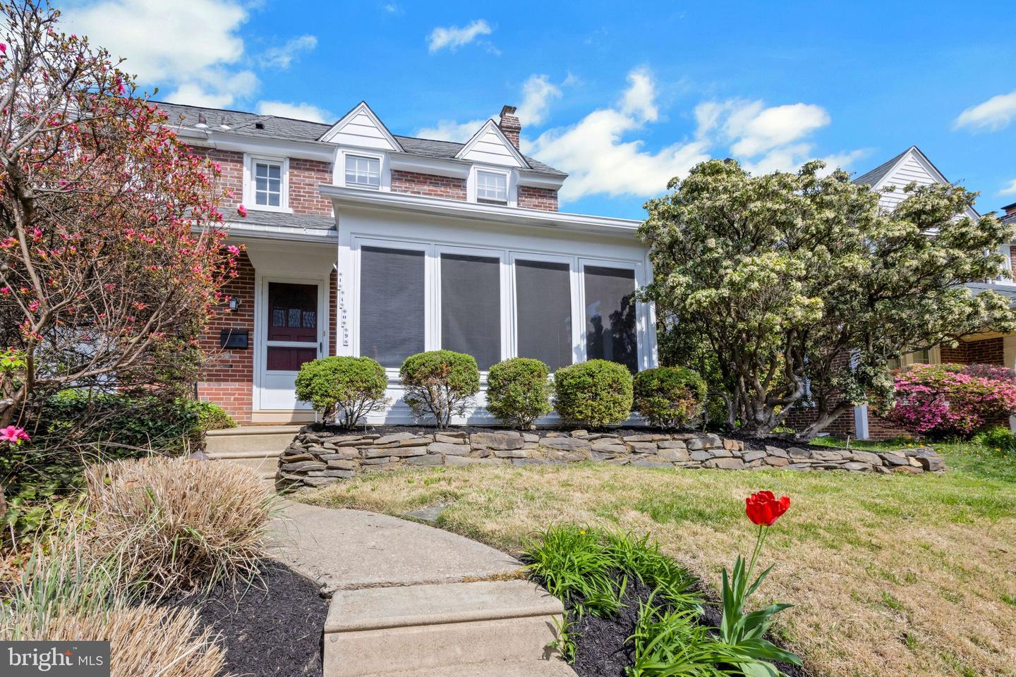 1409 Suffolk Ln