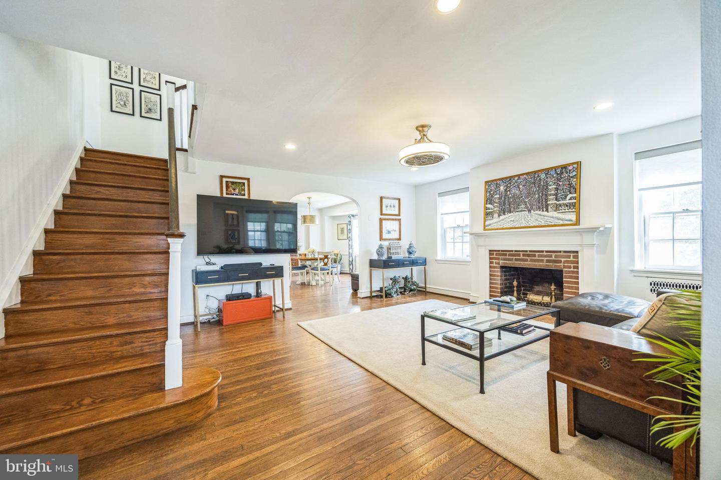 1409 Suffolk Ln