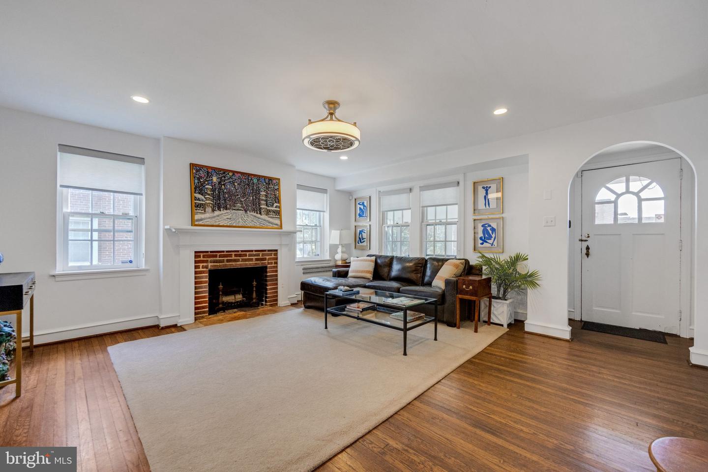 1409 Suffolk Ln