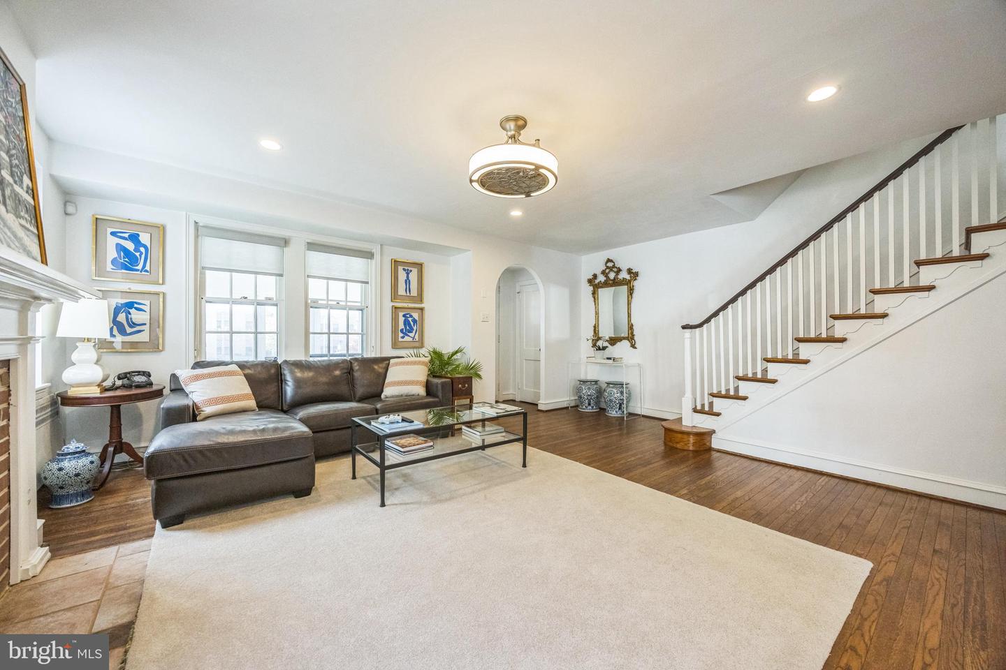 1409 Suffolk Ln