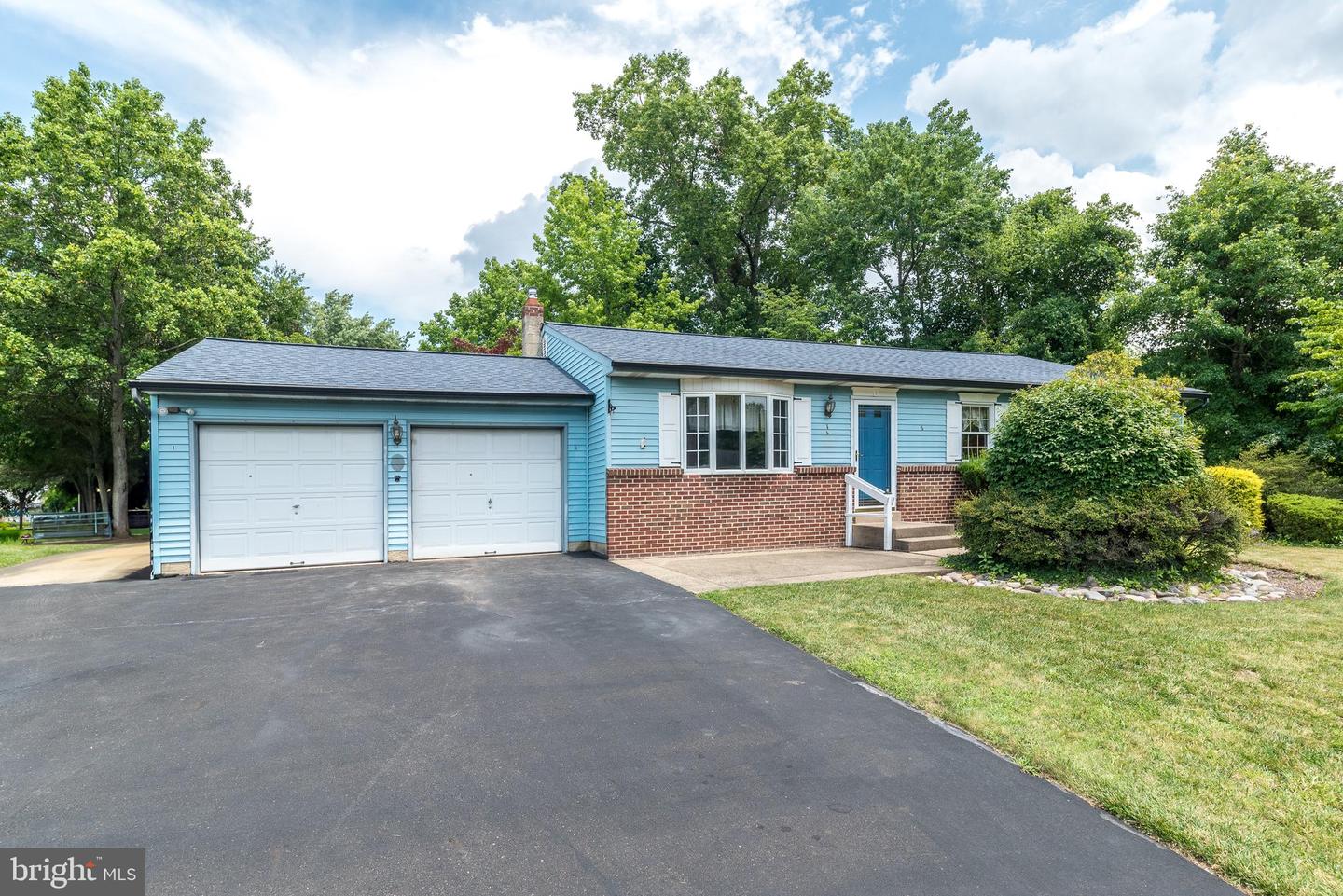 2545 Pioneer Rd