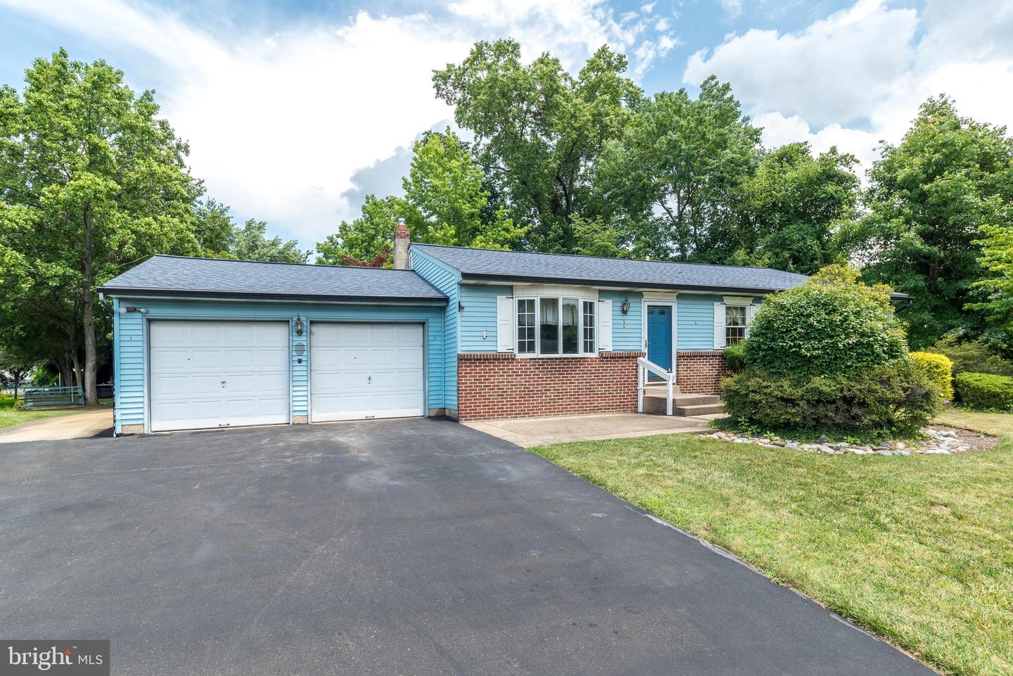 2545 Pioneer Rd