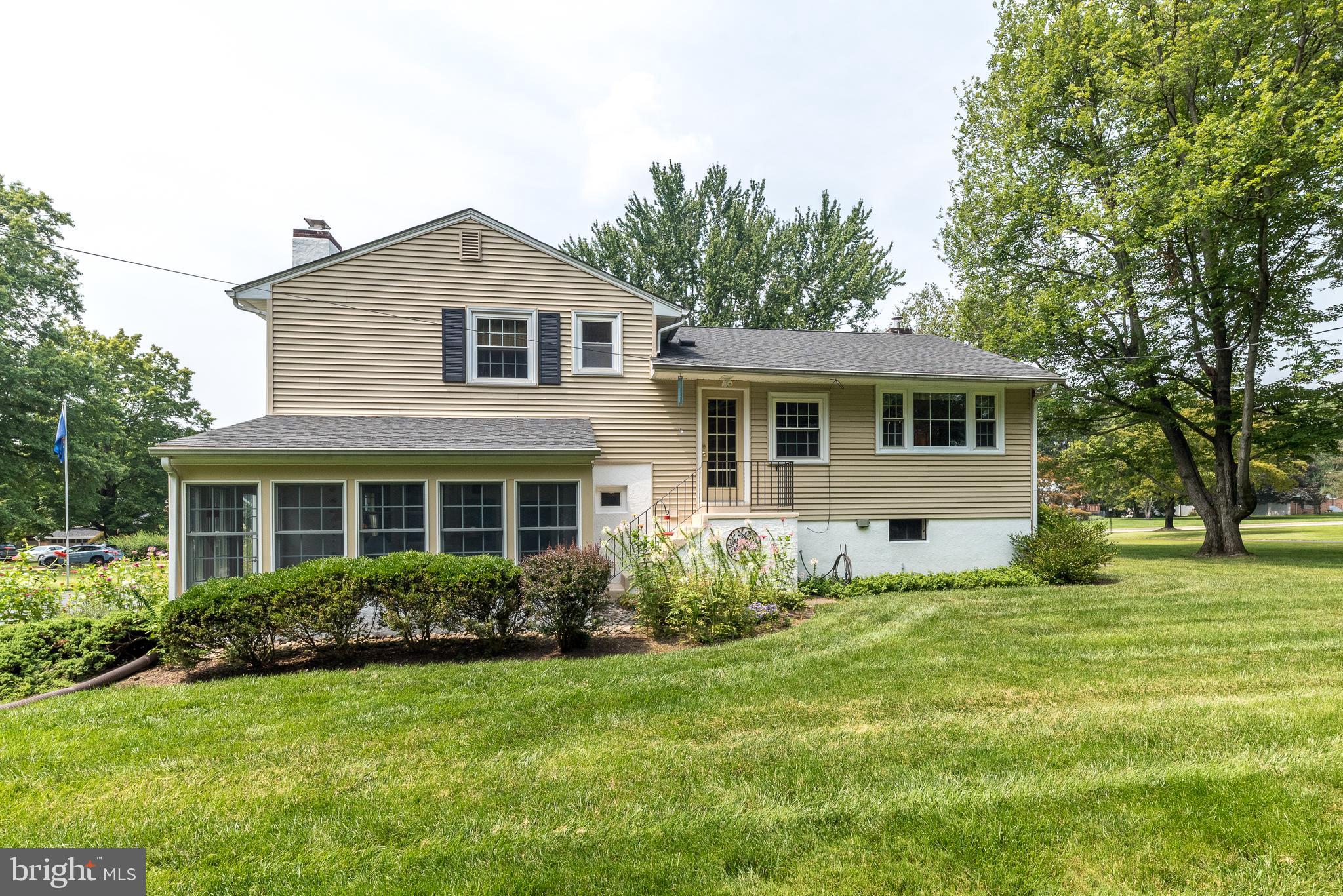 884 Parkwood Rd