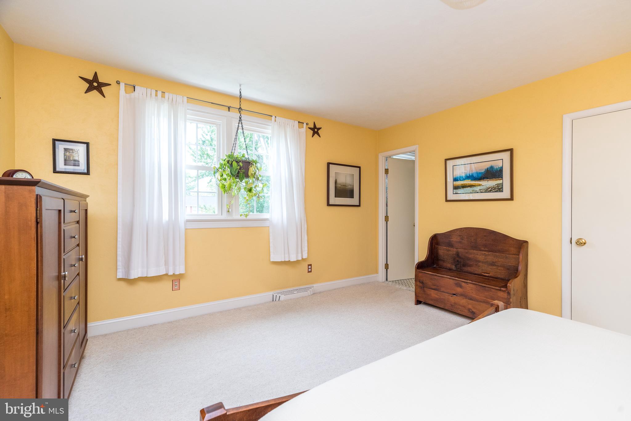884 Parkwood Rd