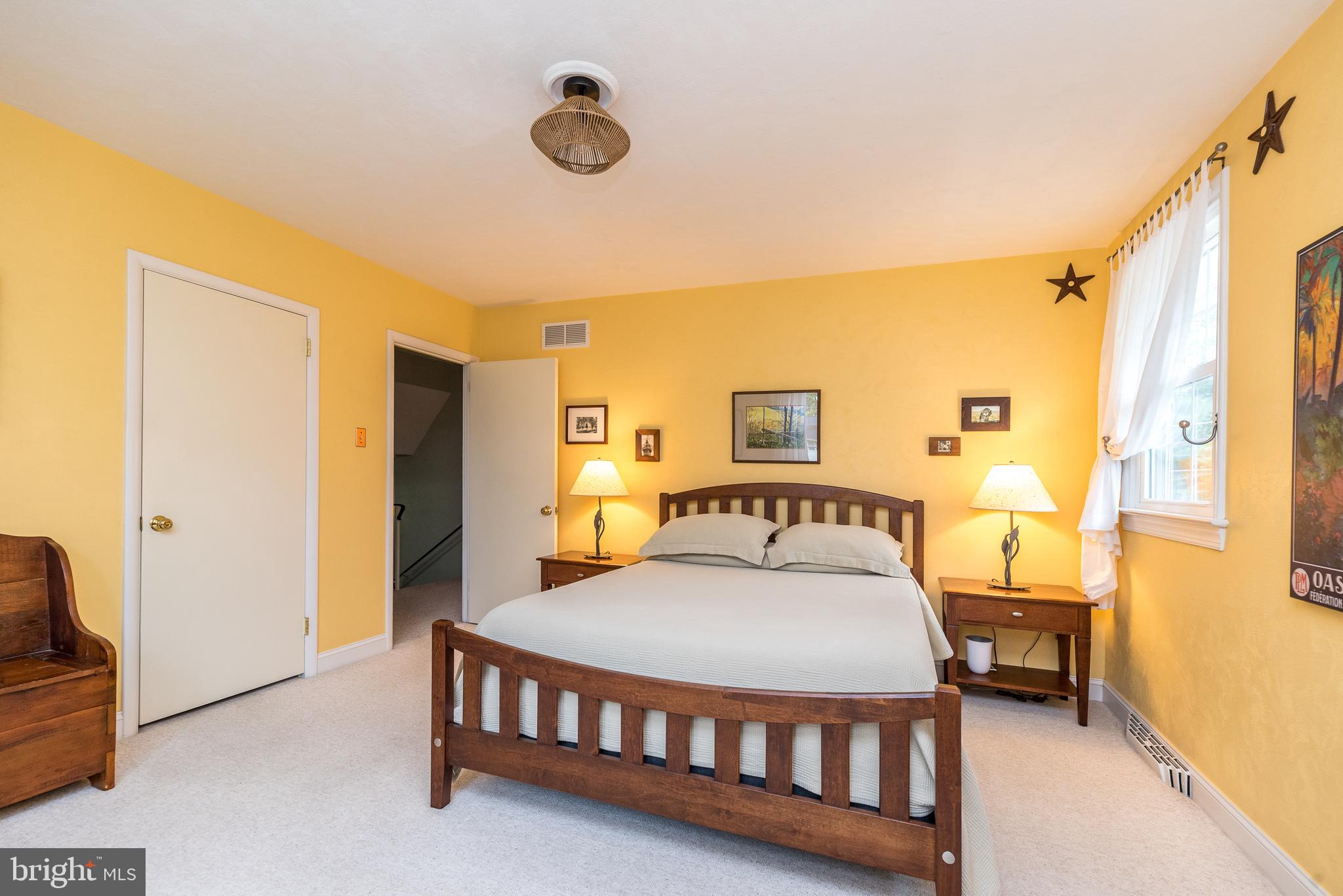 884 Parkwood Rd