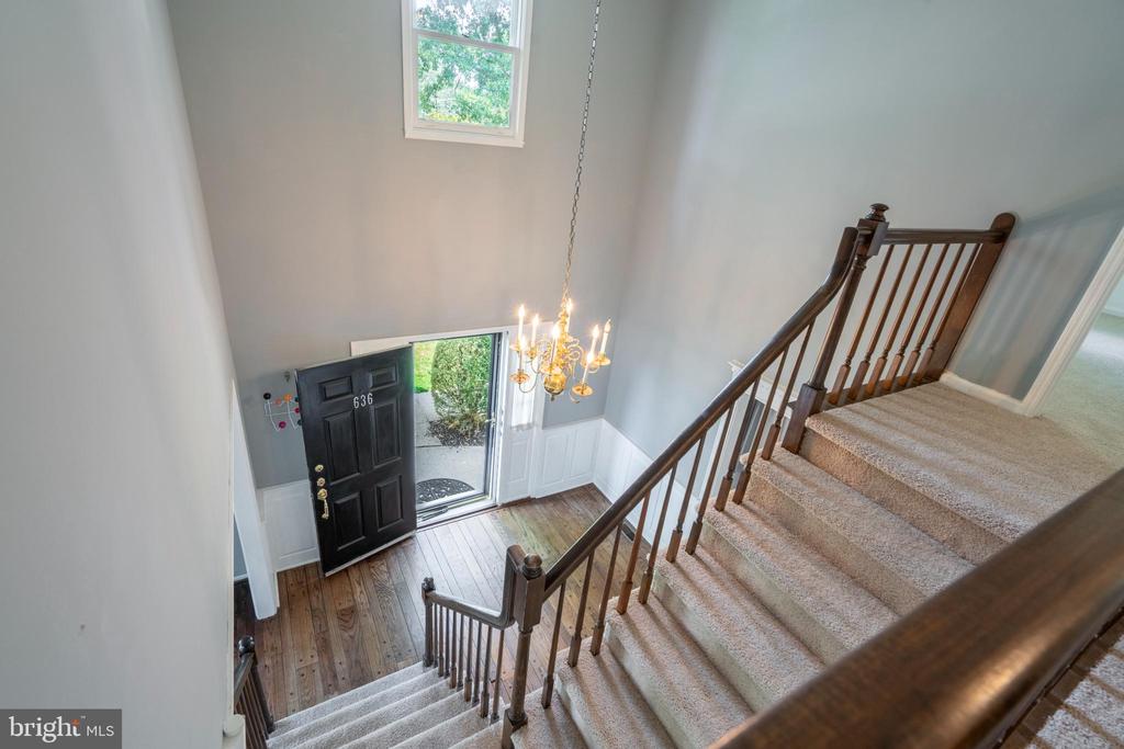 636 EAGLE LANE
