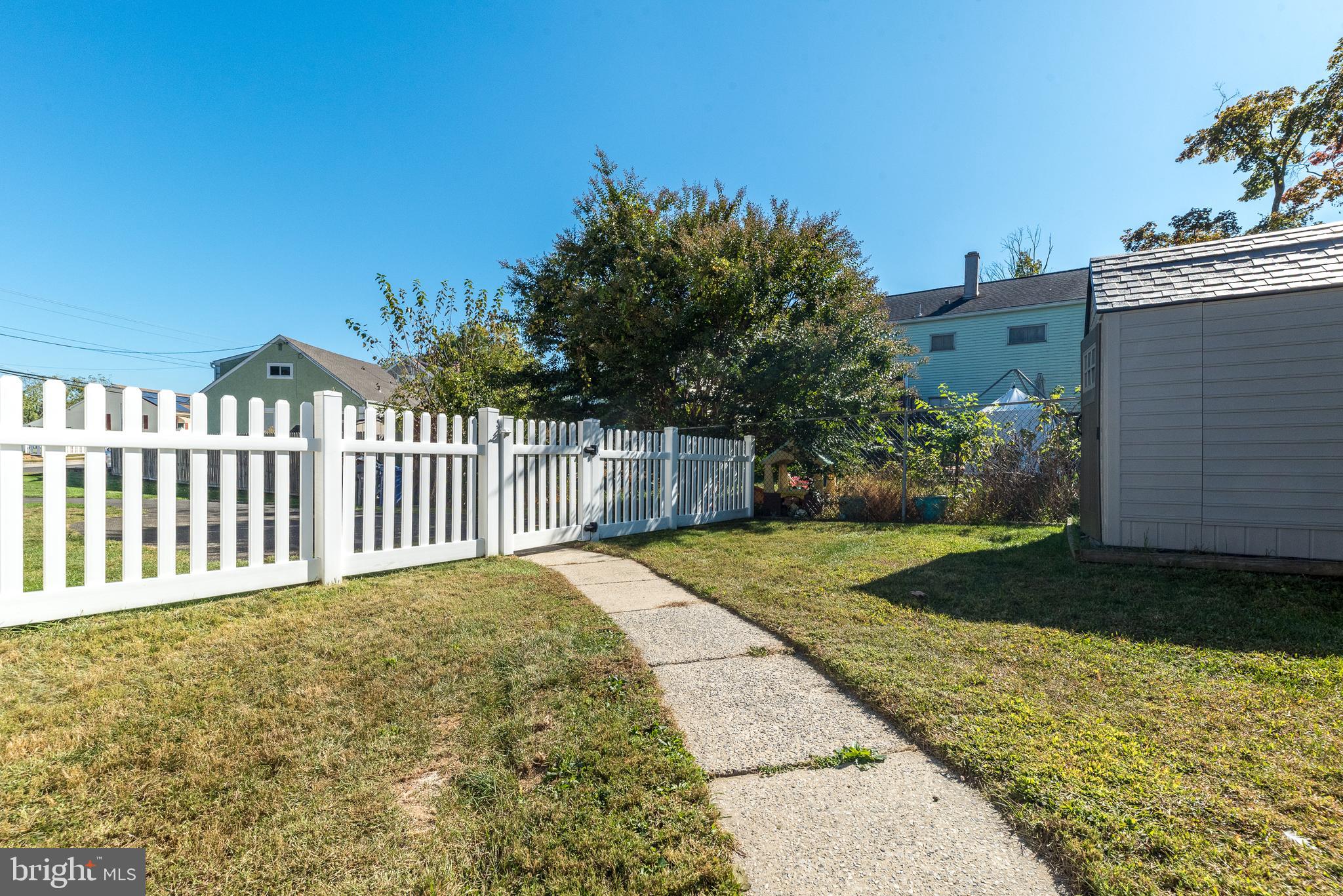 2812 MEYER AVENUE