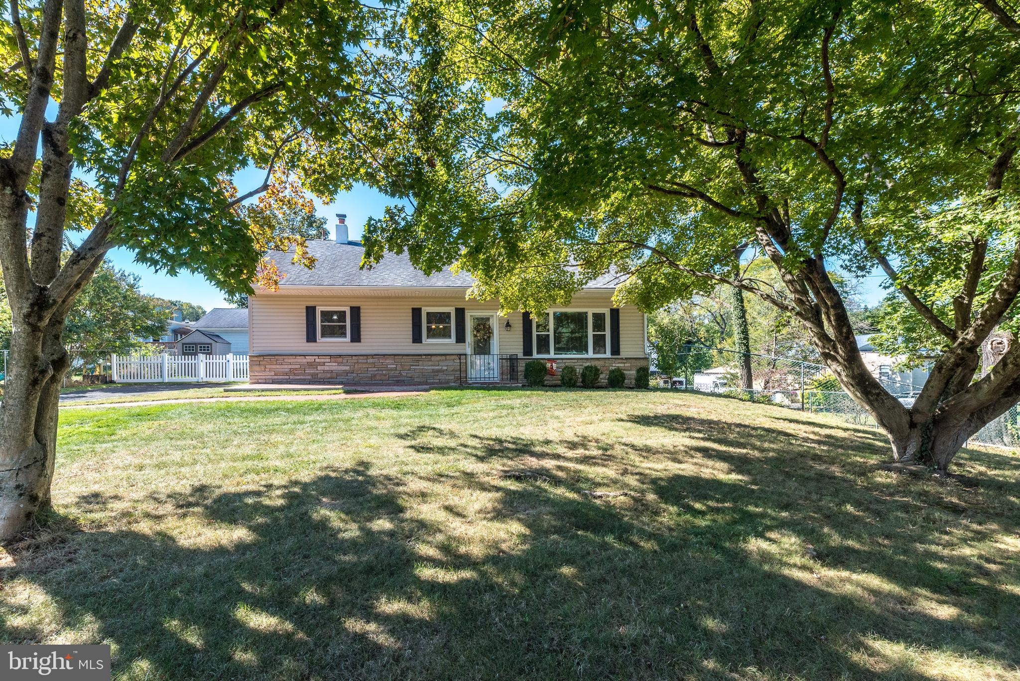 2812 MEYER AVENUE