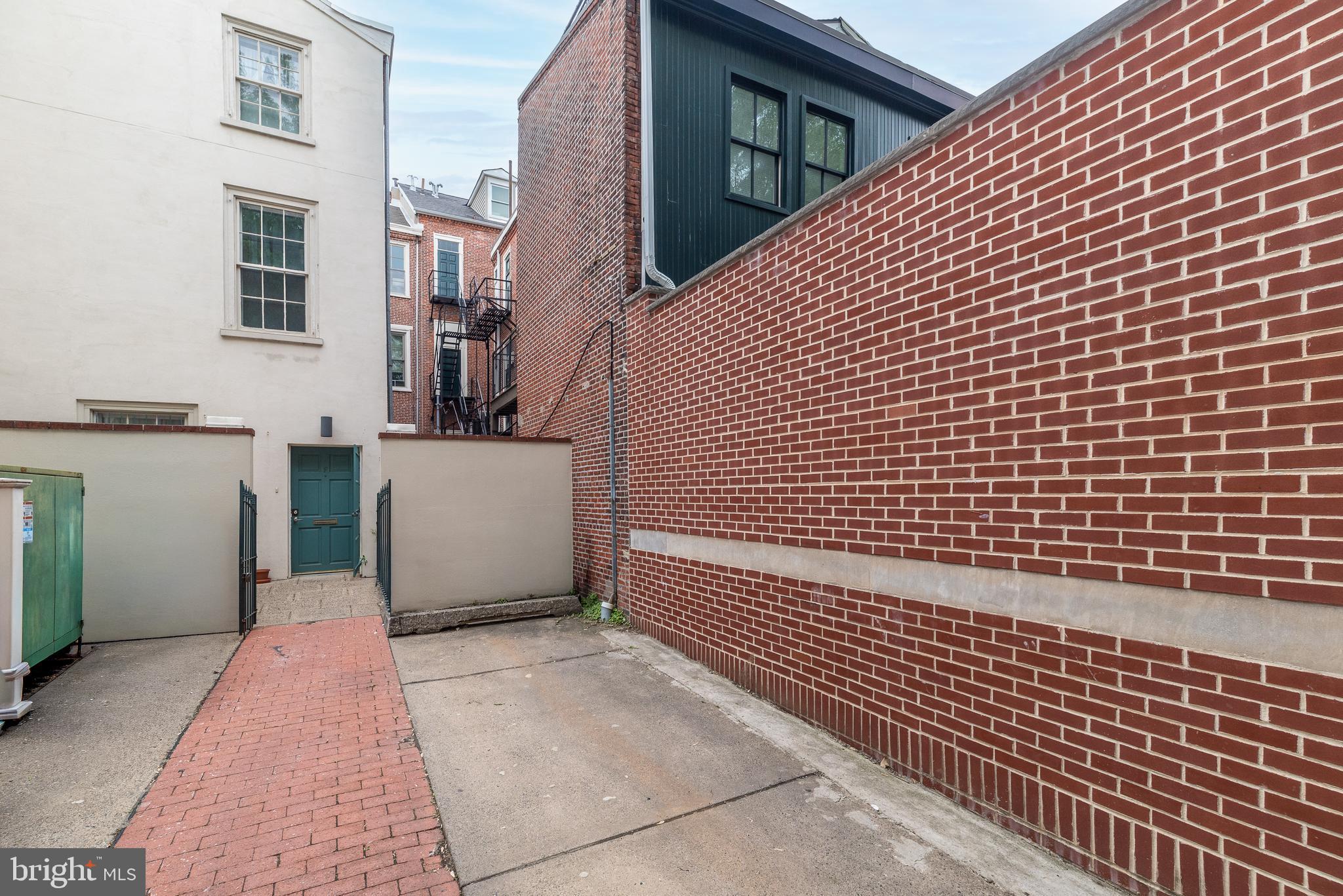 736 PINE STREET 38 I