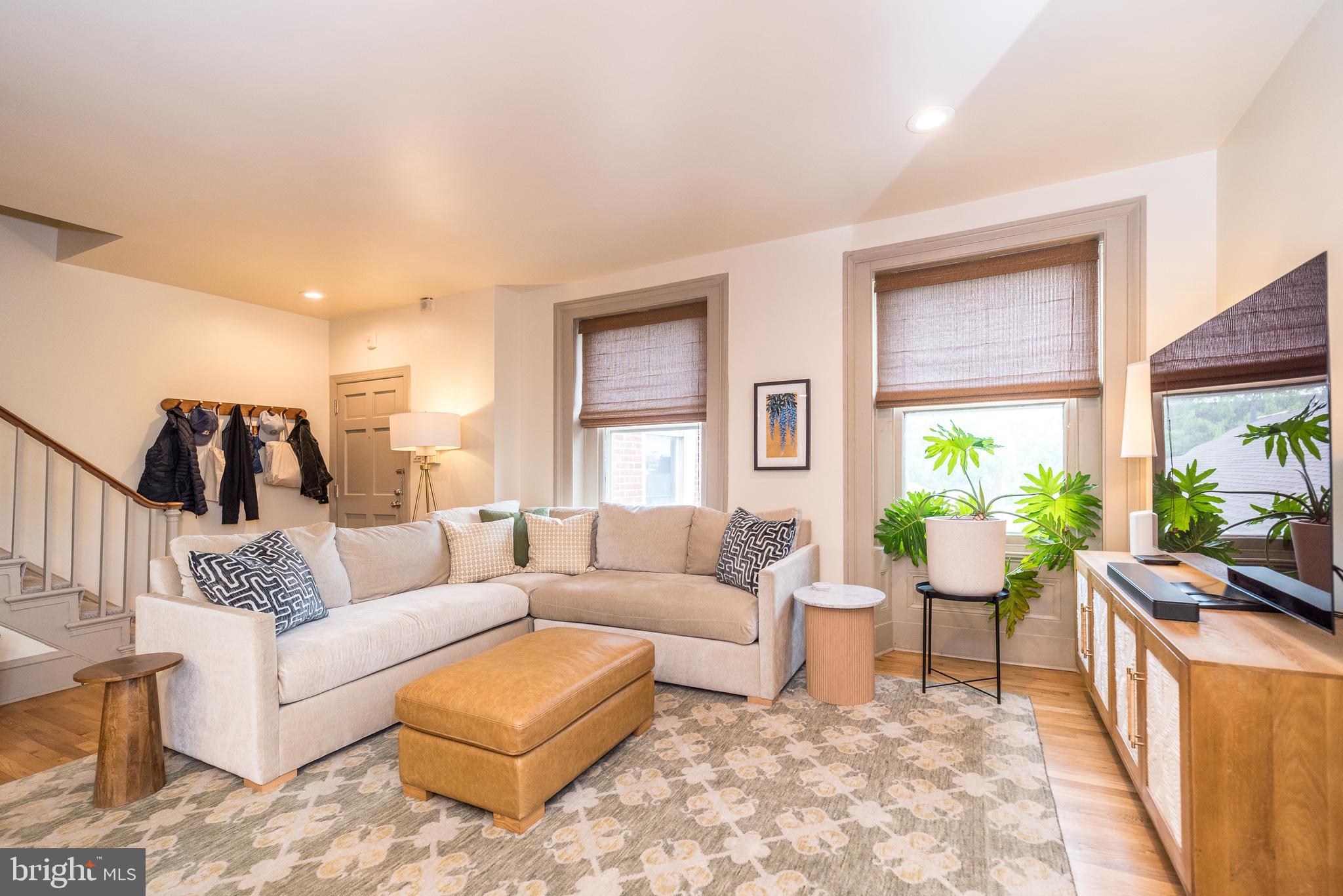 736 PINE STREET 38 I