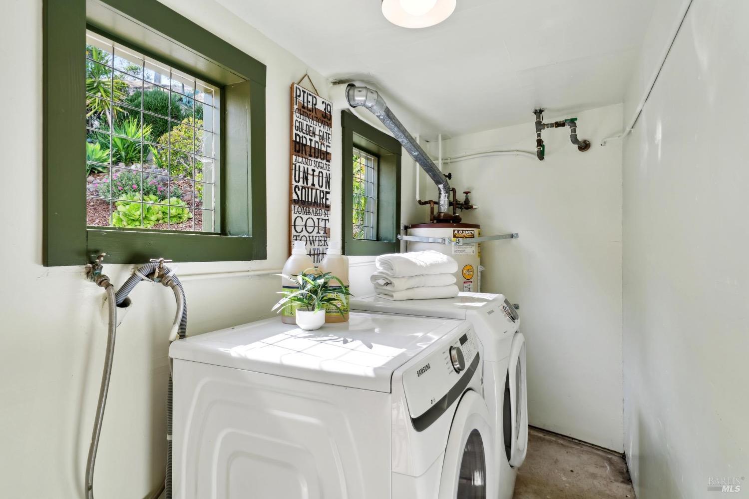 7 Upper Ridgeway Ave