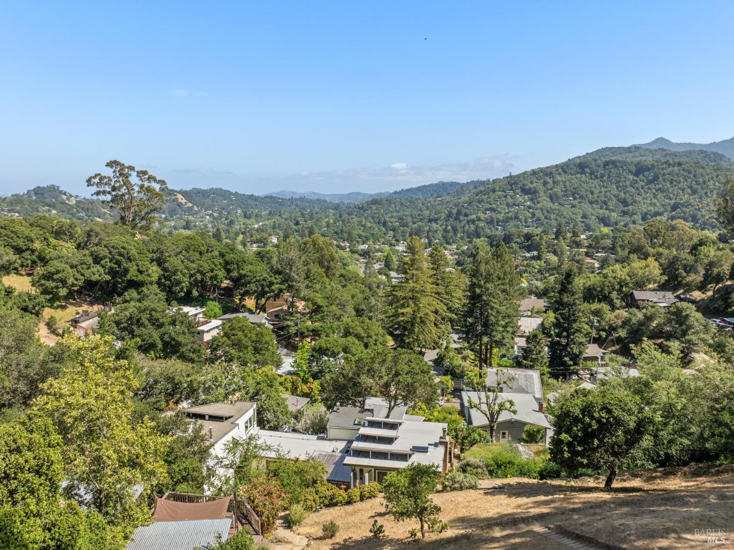 7 Upper Ridgeway Ave