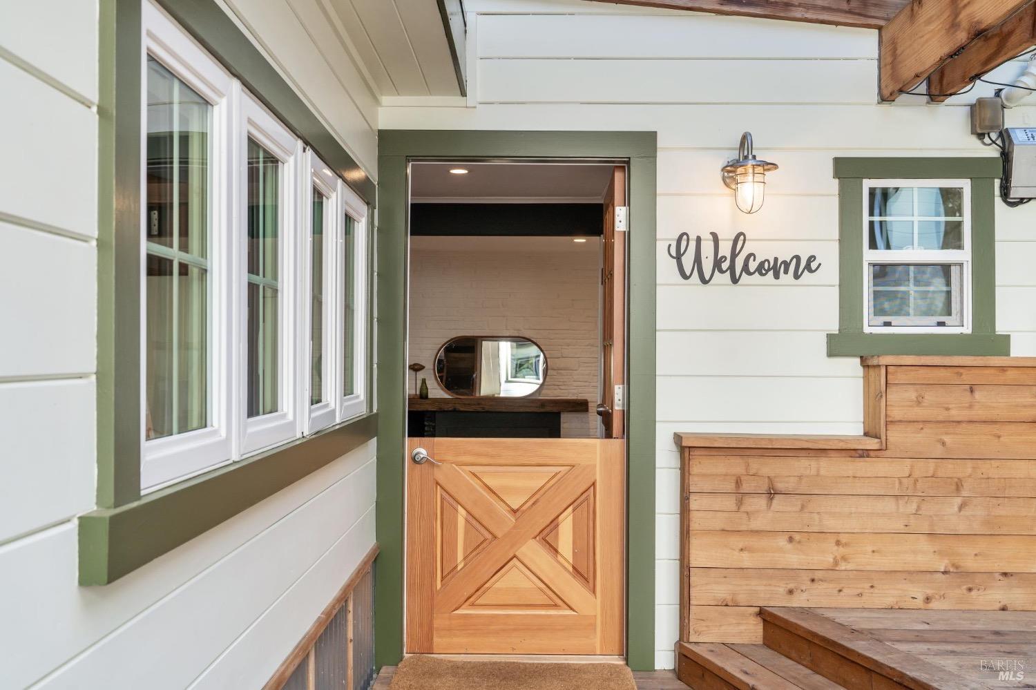 7 Upper Ridgeway Ave