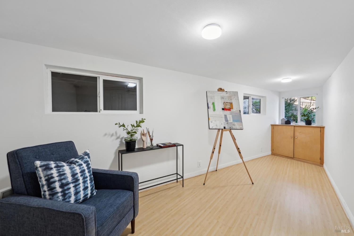 7 Upper Ridgeway Ave