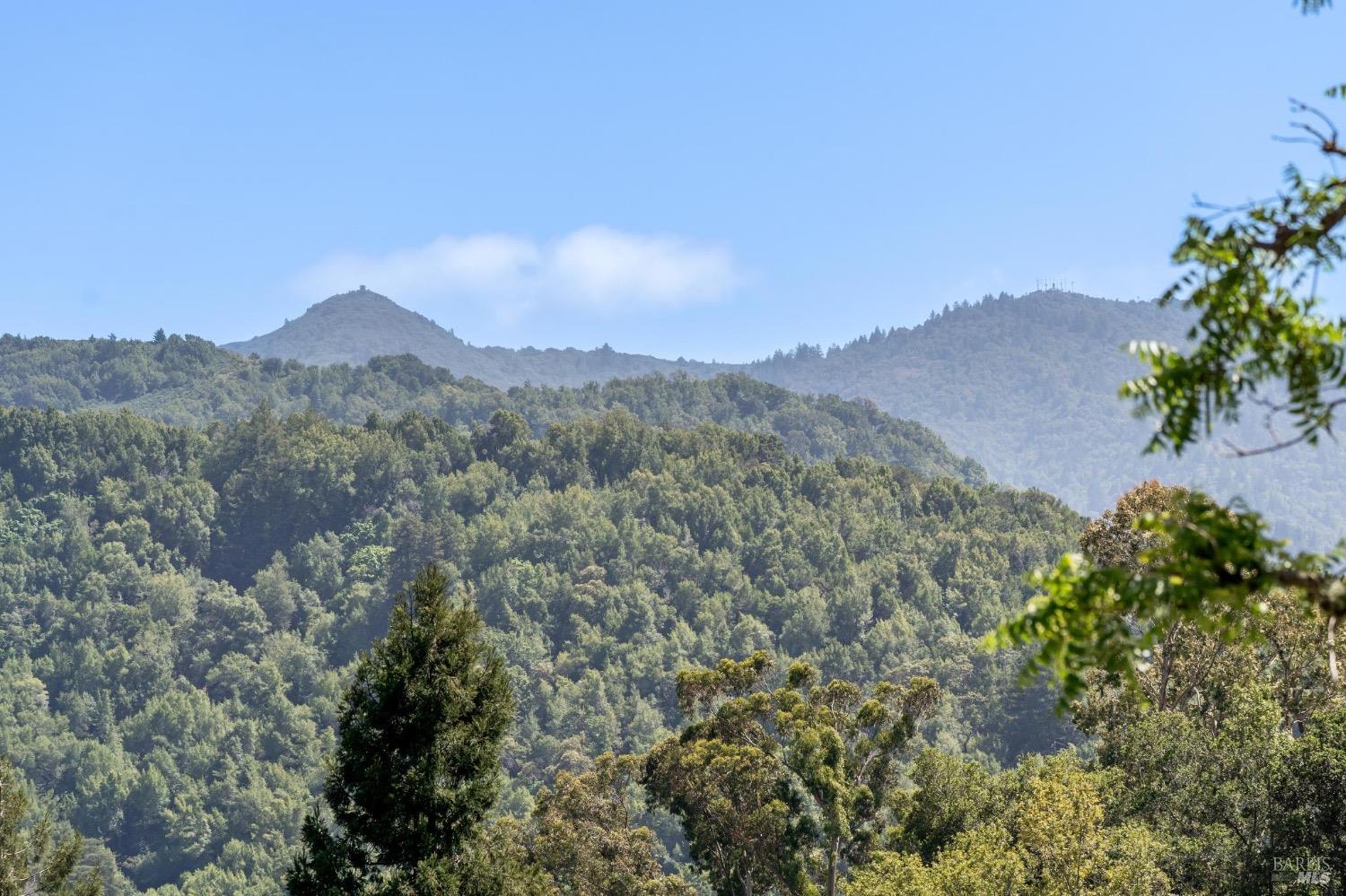 7 Upper Ridgeway Ave