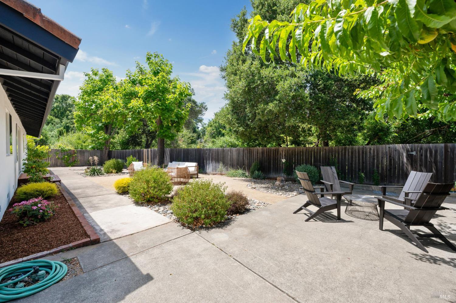 76 Santa Maria Dr