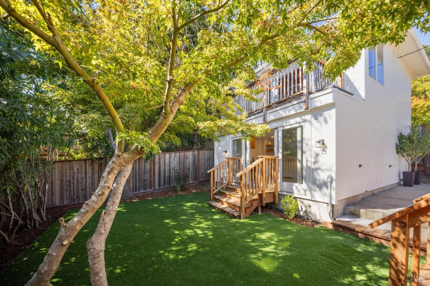 11 Stetson Ave