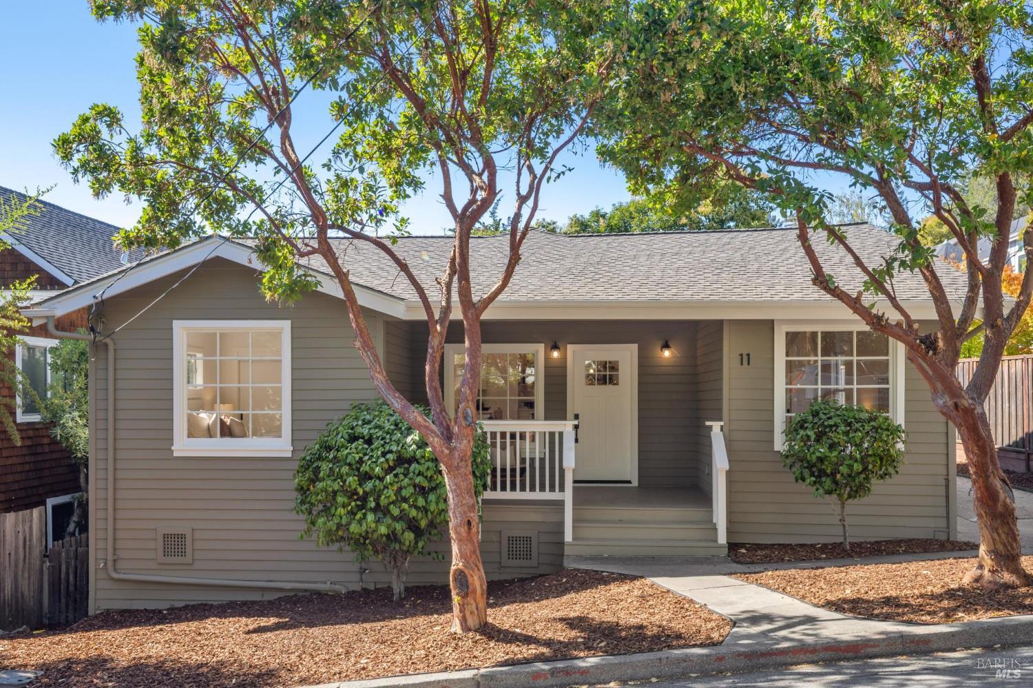 11 Stetson Ave