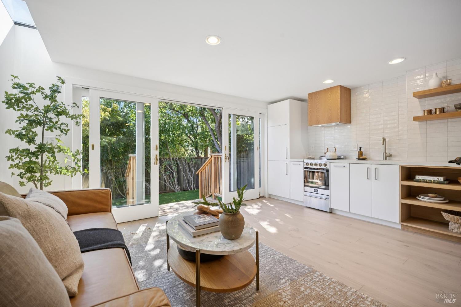 11 Stetson Ave