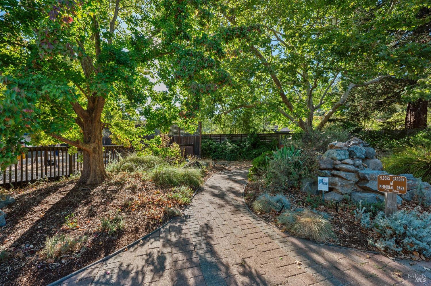 134 San Francisco Blvd