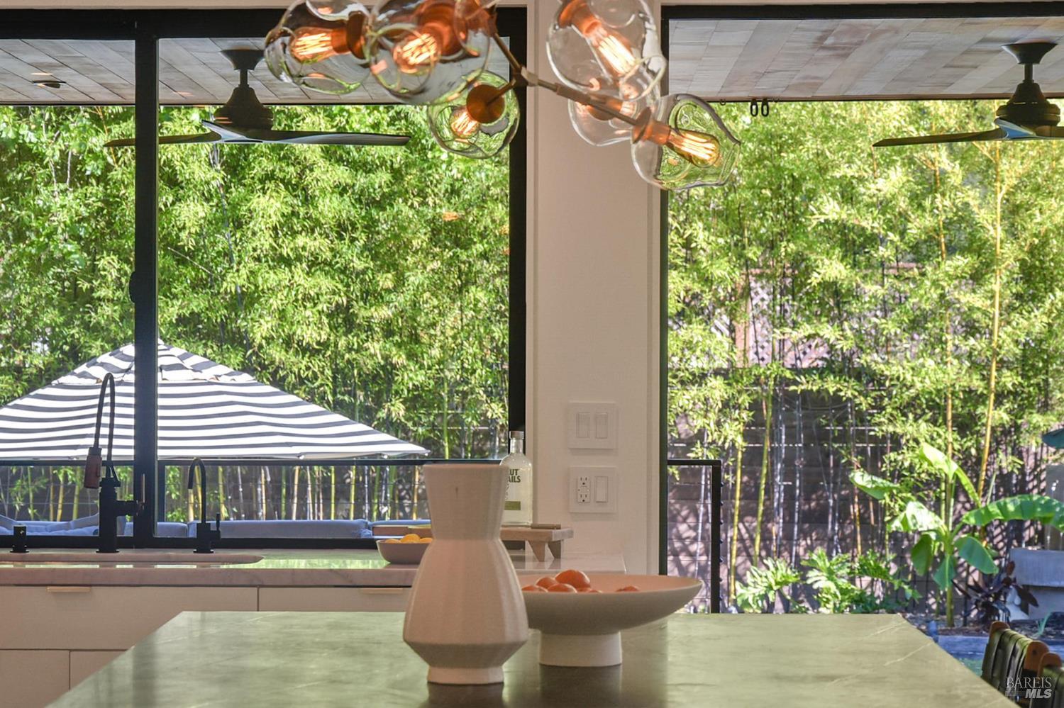 134 San Francisco Blvd