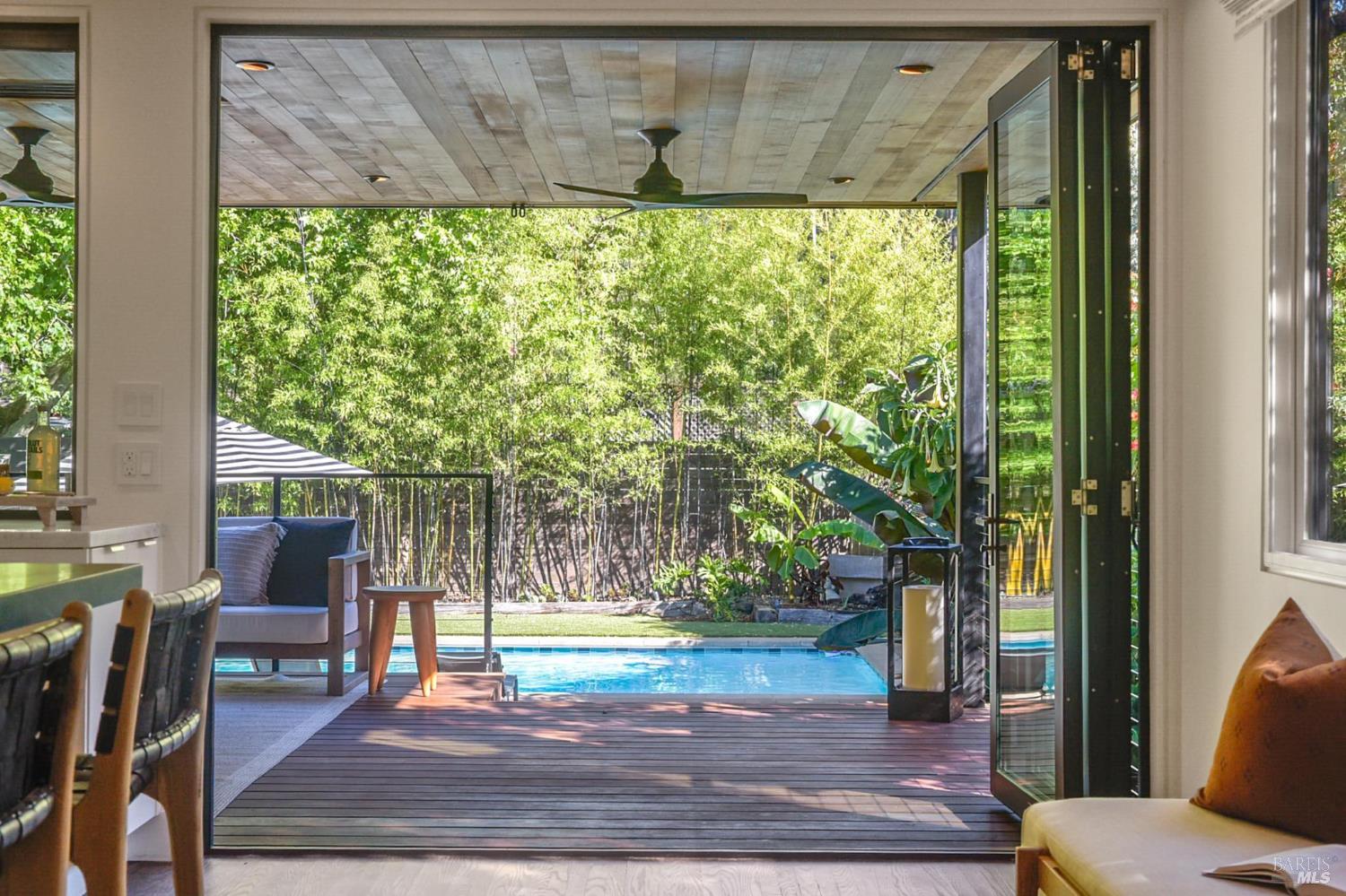 134 San Francisco Blvd