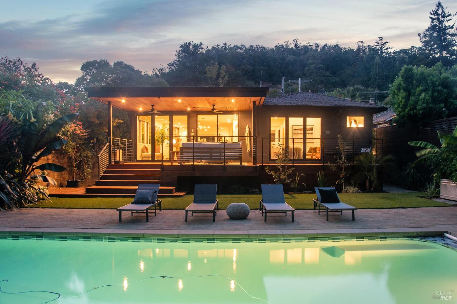 134 San Francisco Blvd