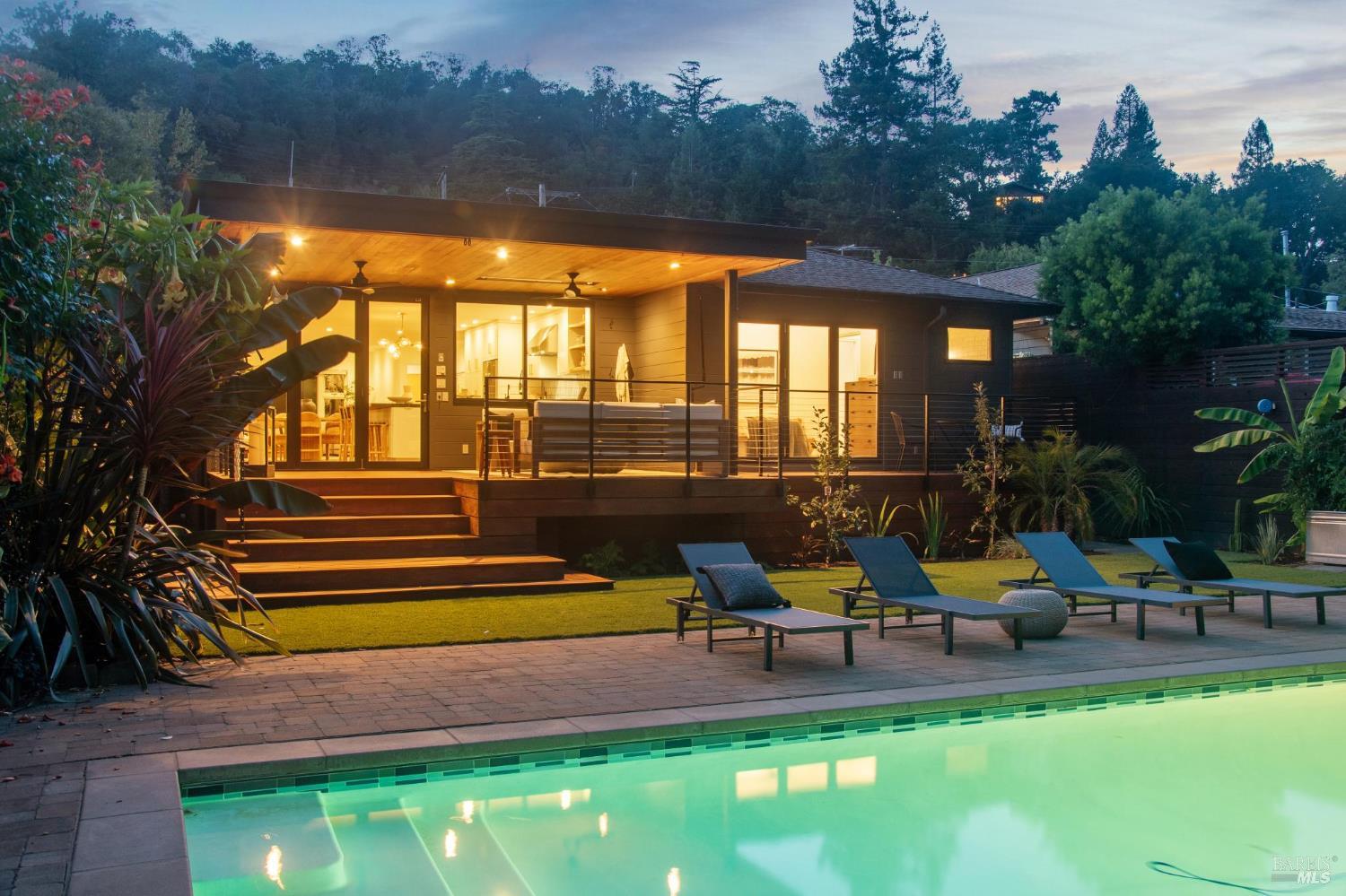 134 San Francisco Blvd