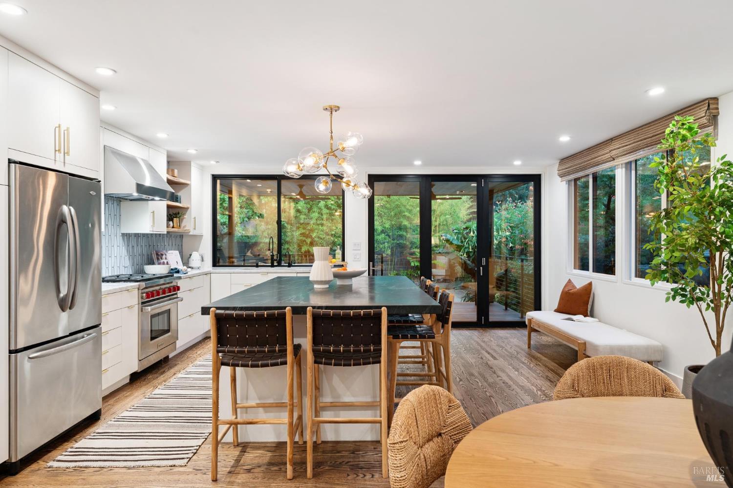 134 San Francisco Blvd