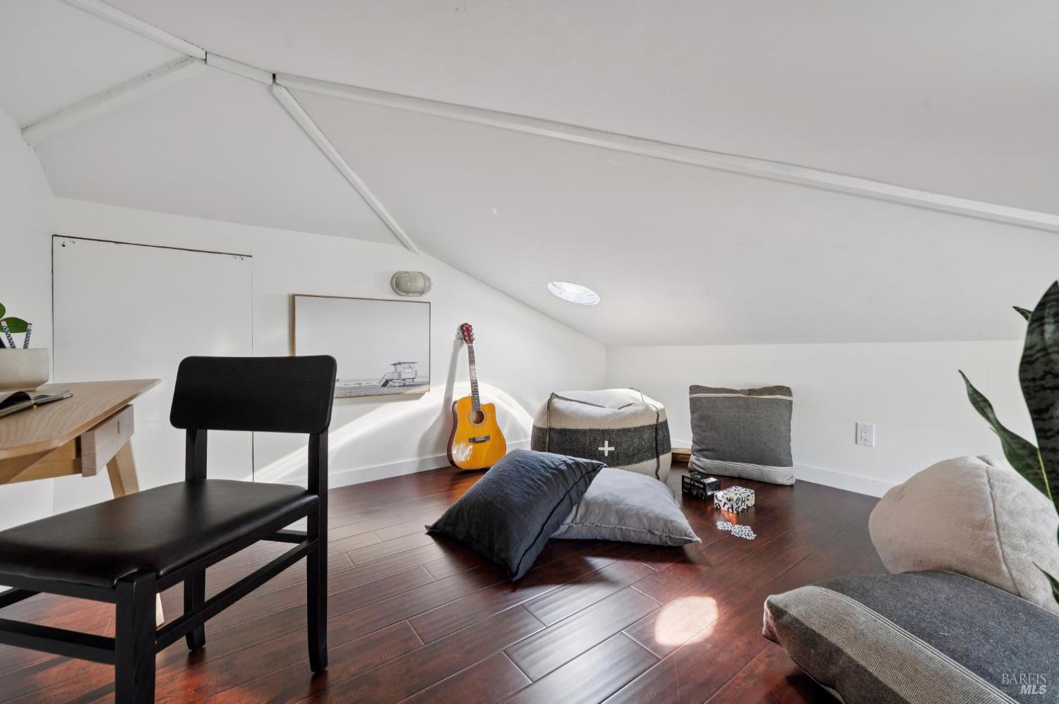 134 San Francisco Blvd