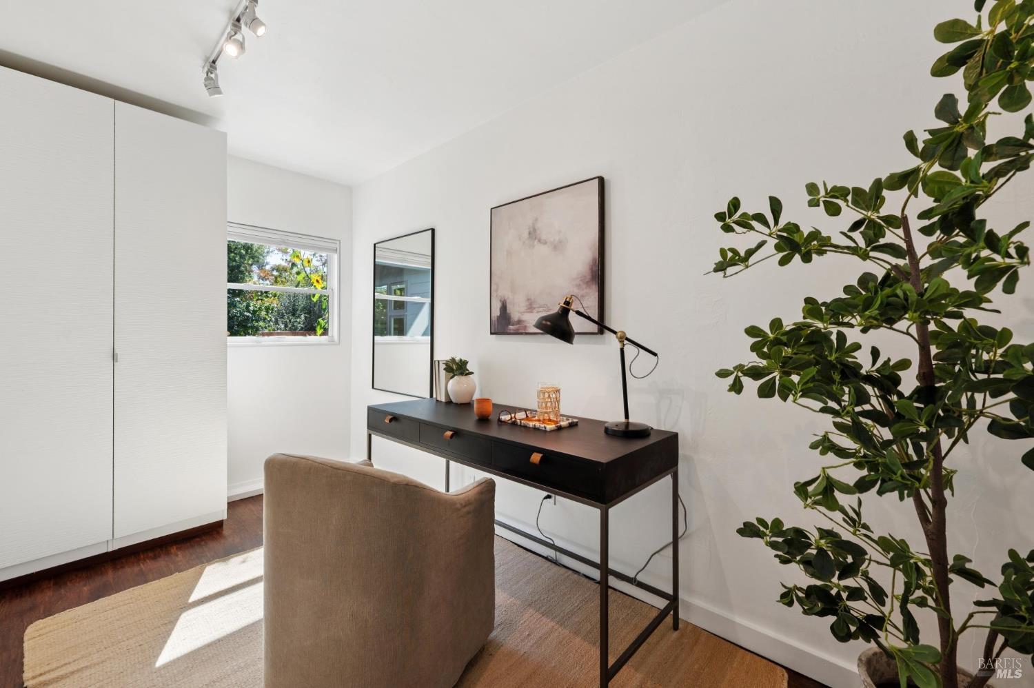 134 San Francisco Blvd