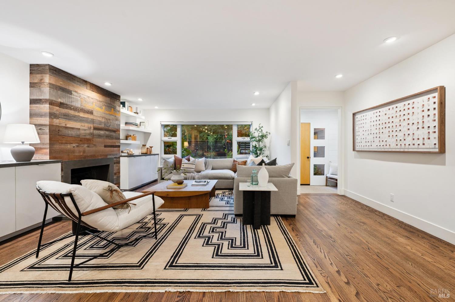 134 San Francisco Blvd