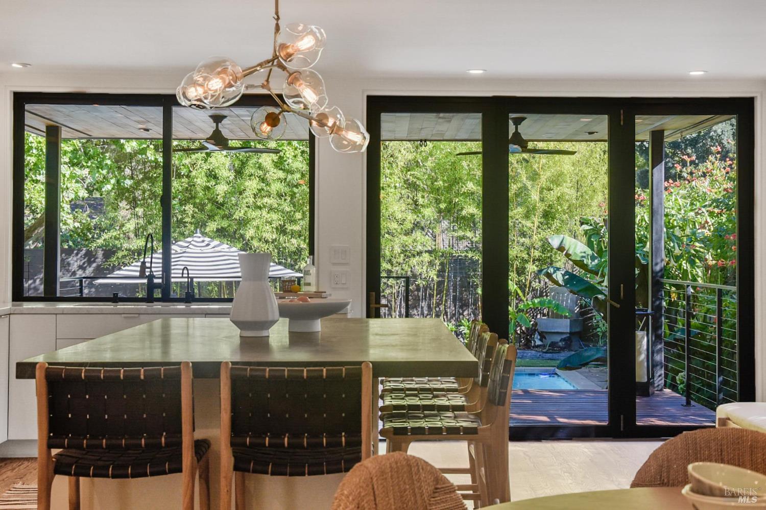 134 San Francisco Blvd