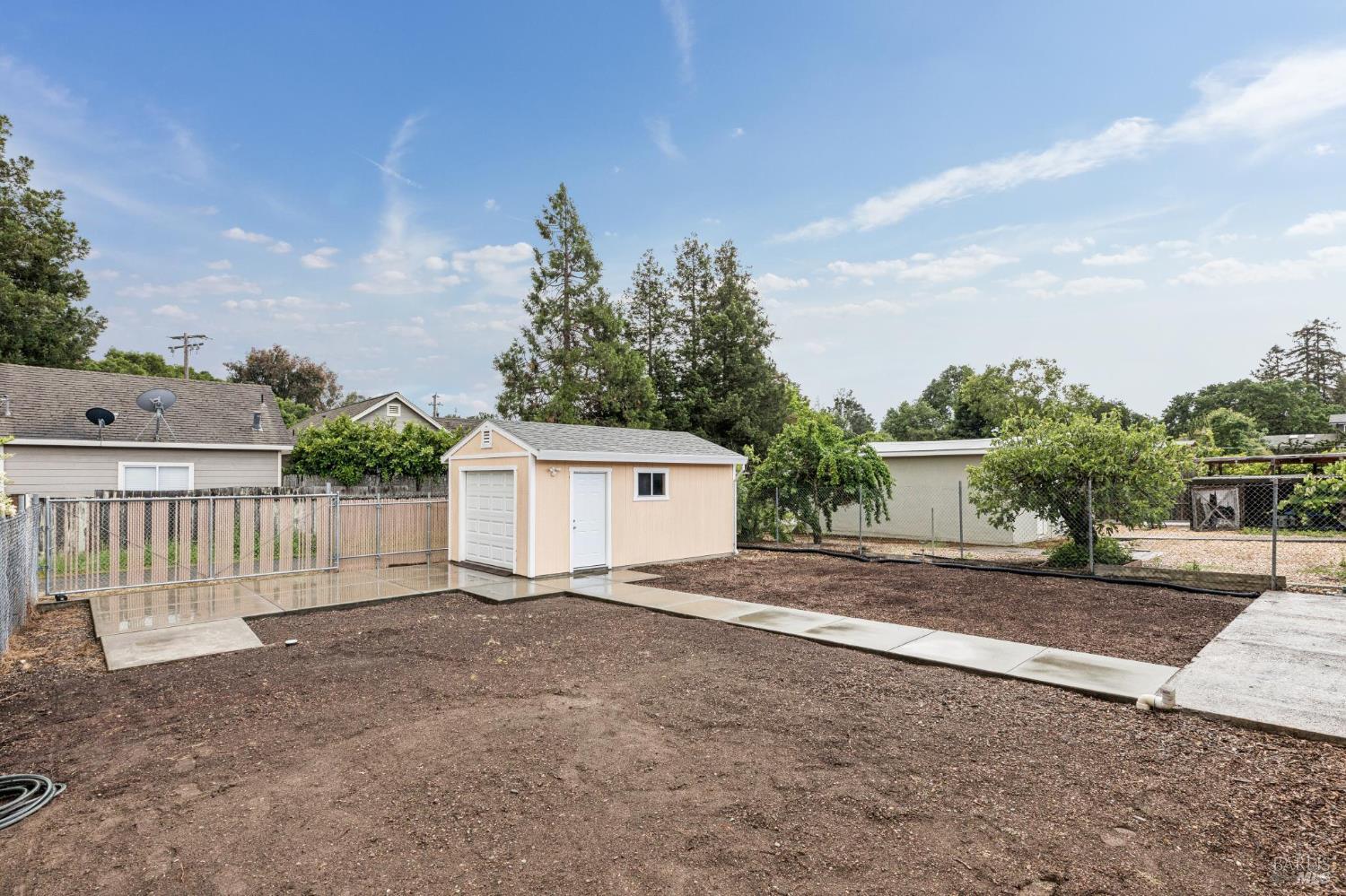 703 Lamont Avenue