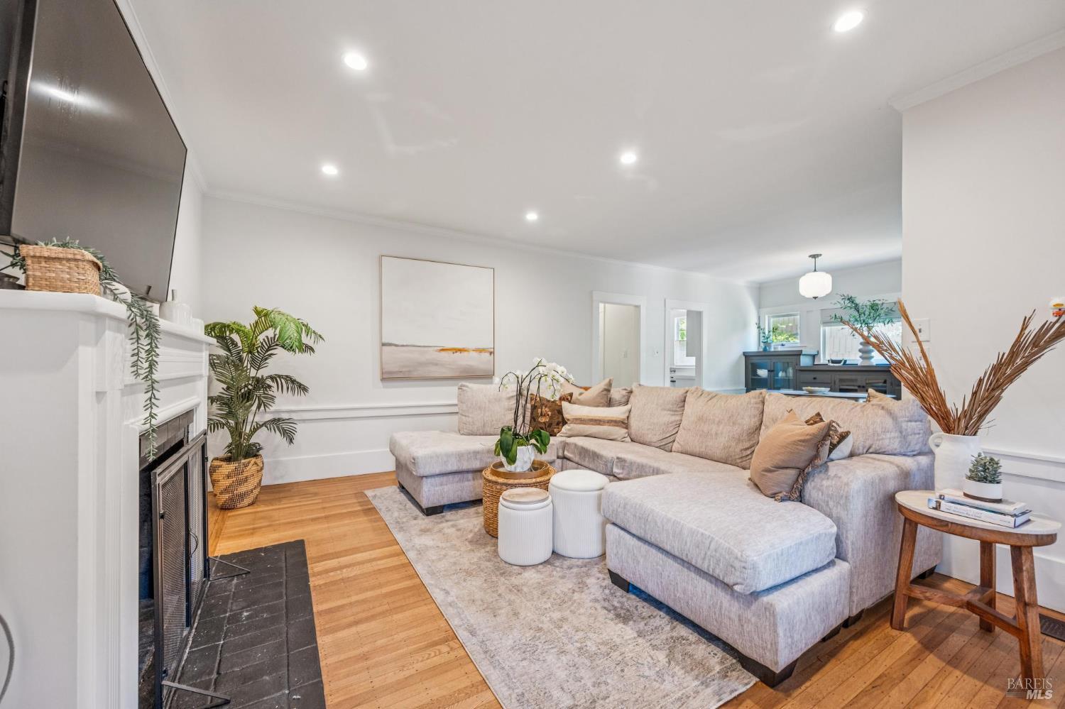 30 Karl Avenue