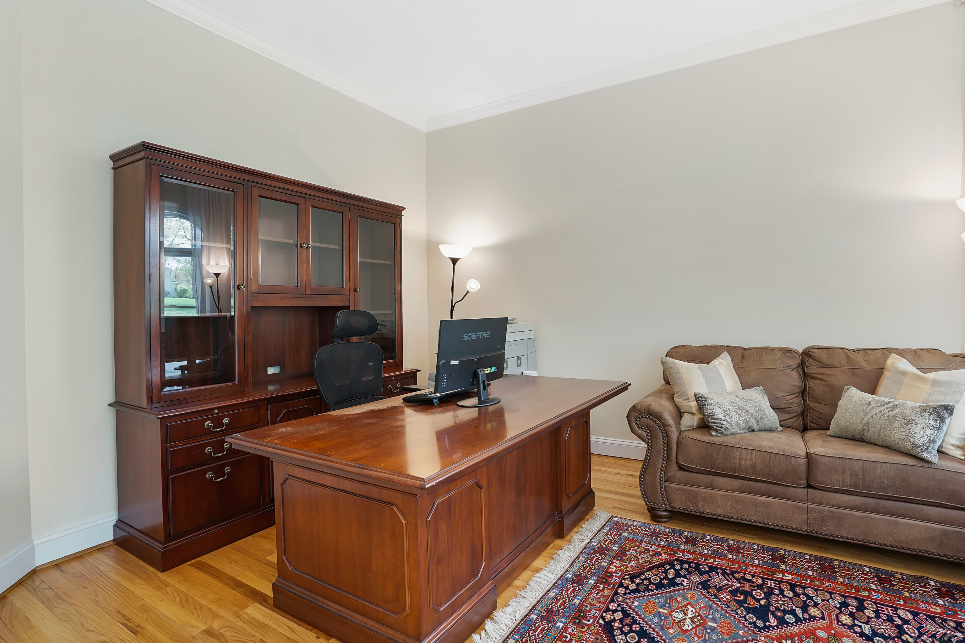 529 Eastbury Hill Road