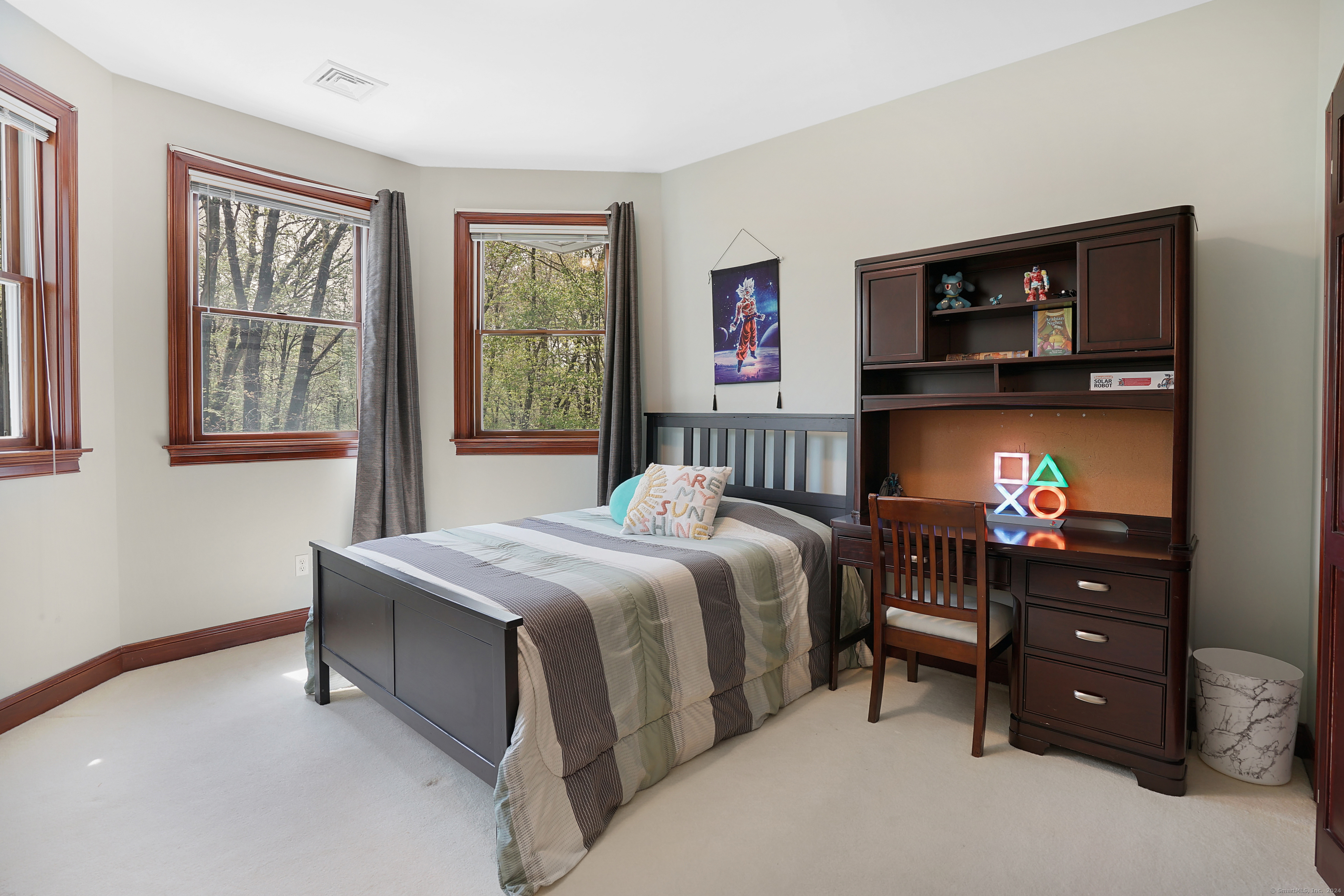 529 Eastbury Hill Road