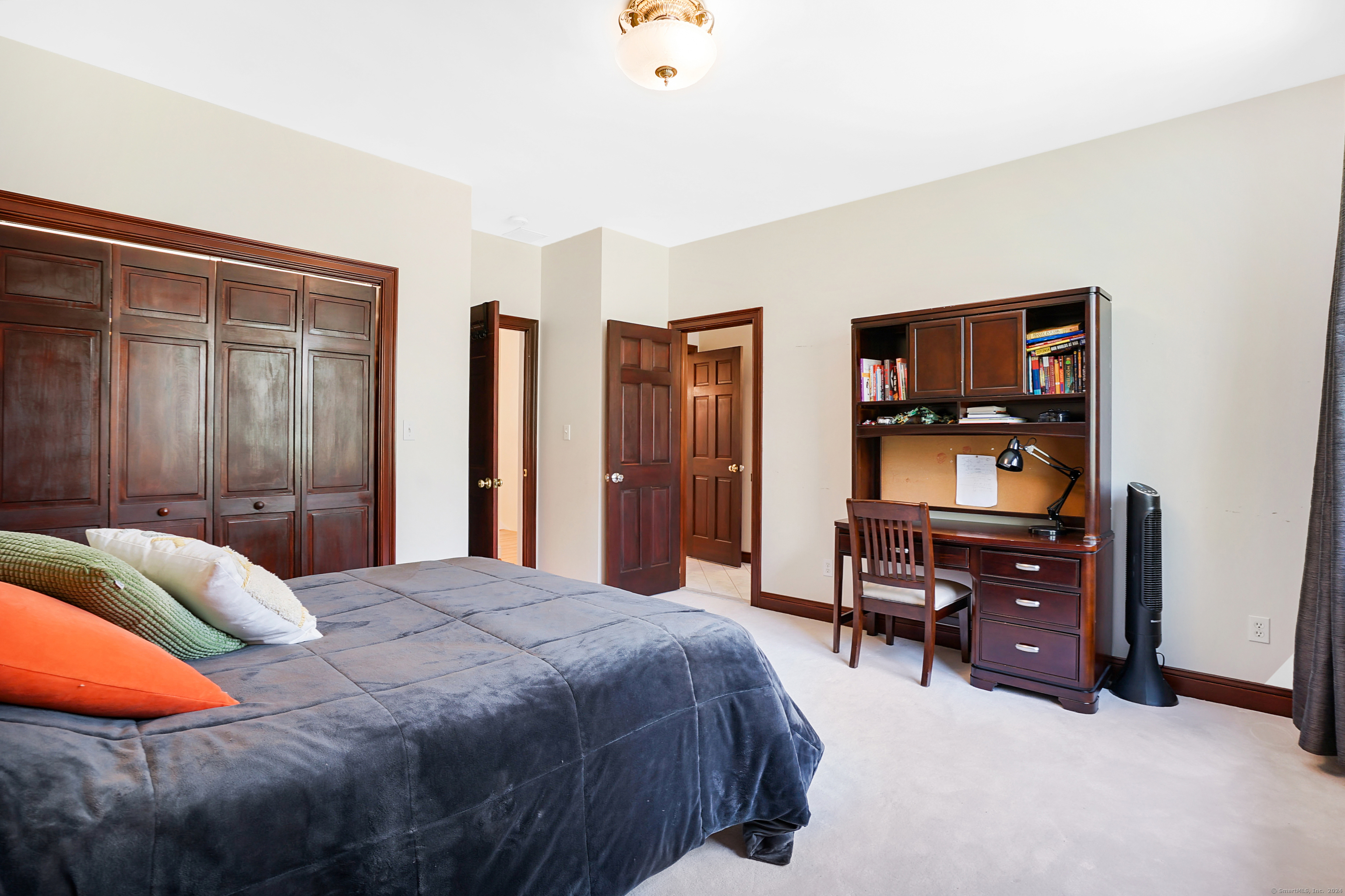 529 Eastbury Hill Road