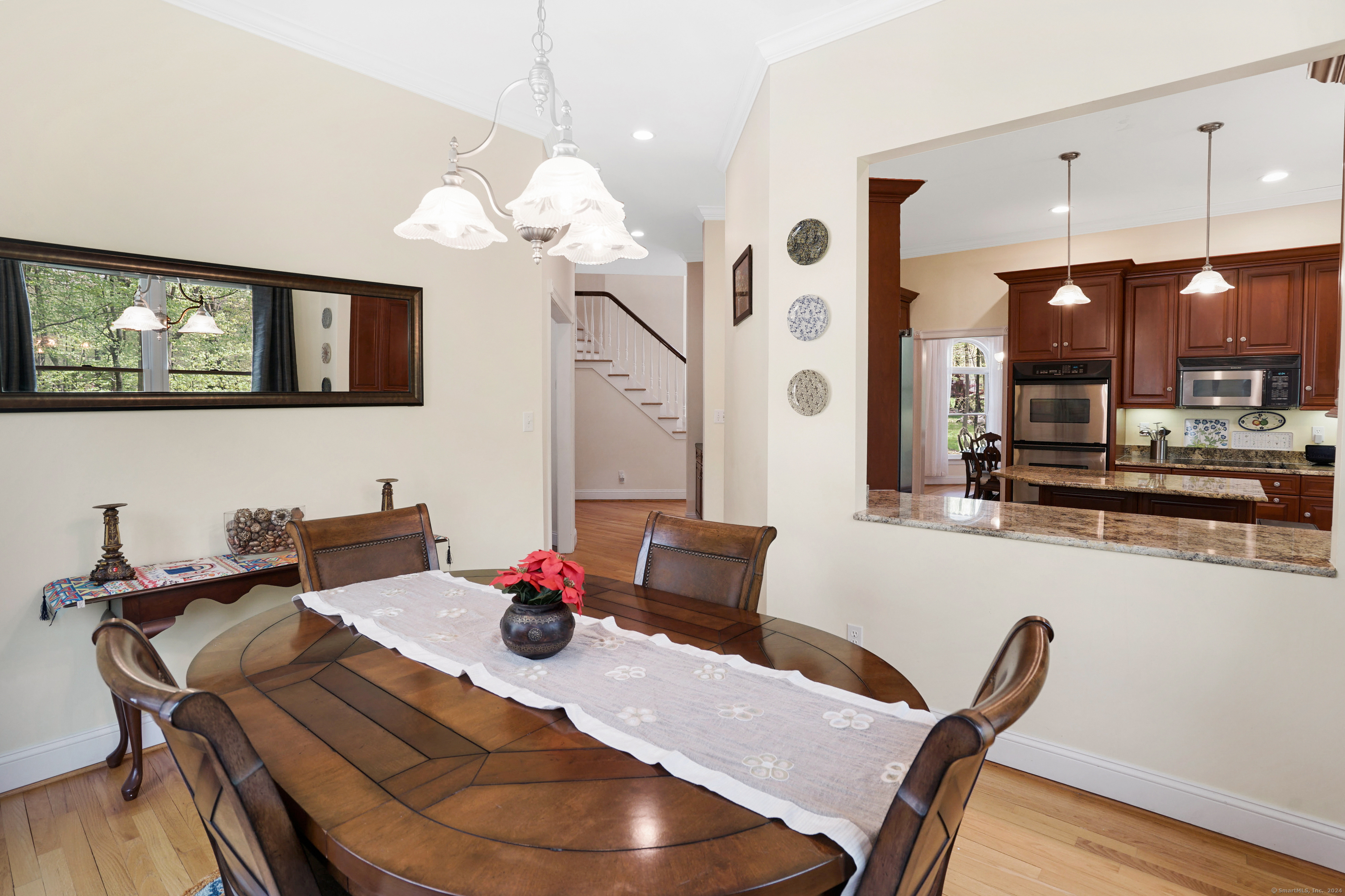 529 Eastbury Hill Road