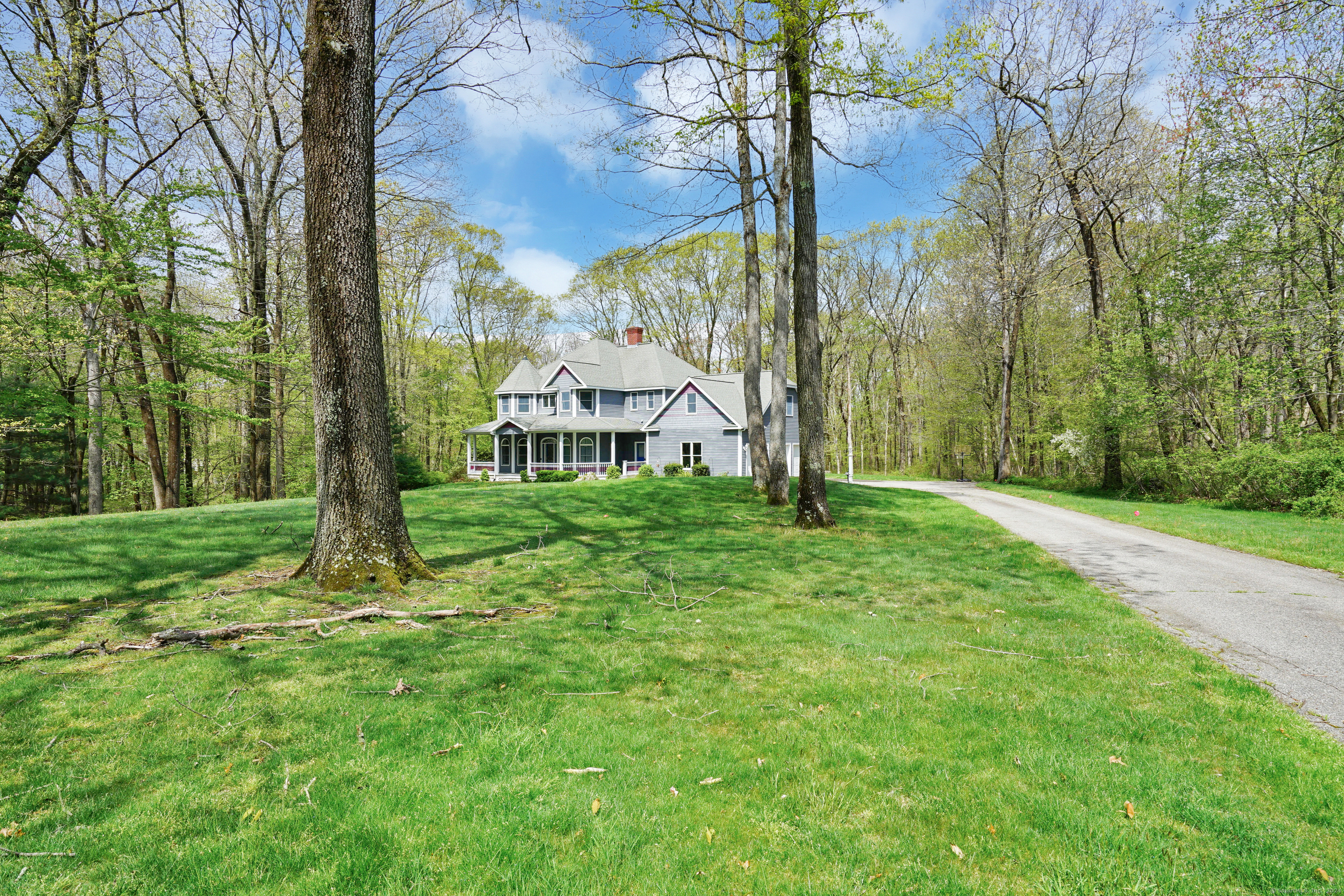 529 Eastbury Hill Road