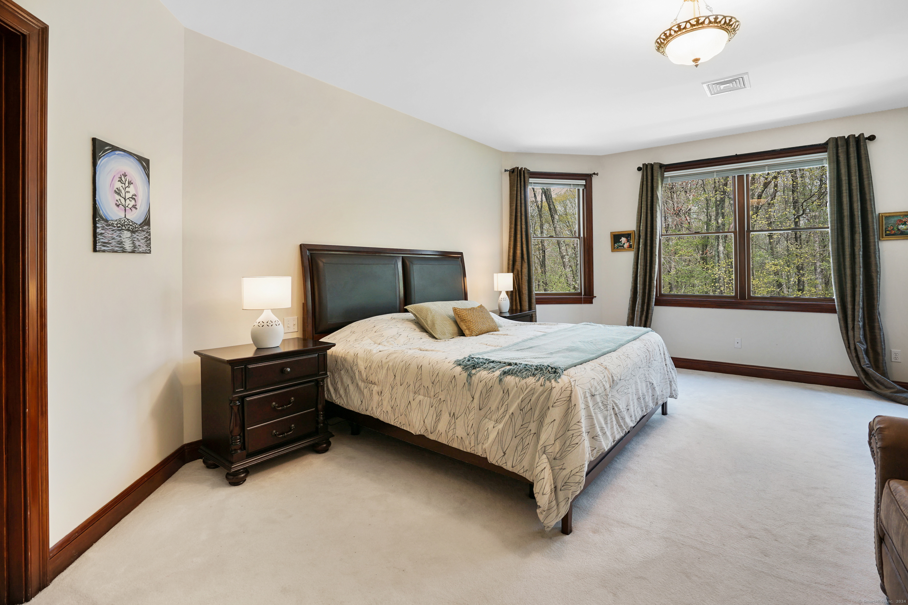 529 Eastbury Hill Road