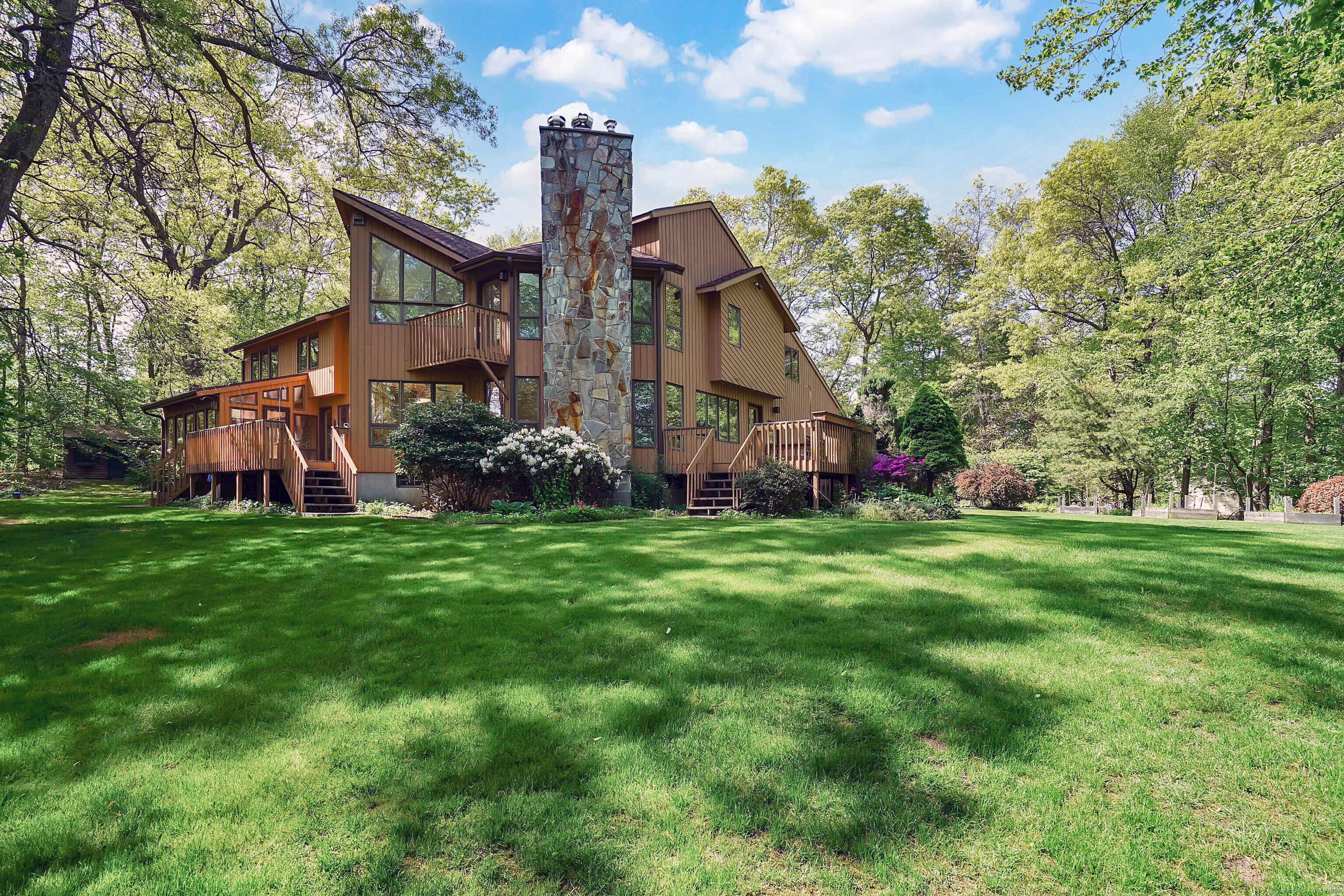 17 Lookout Landing