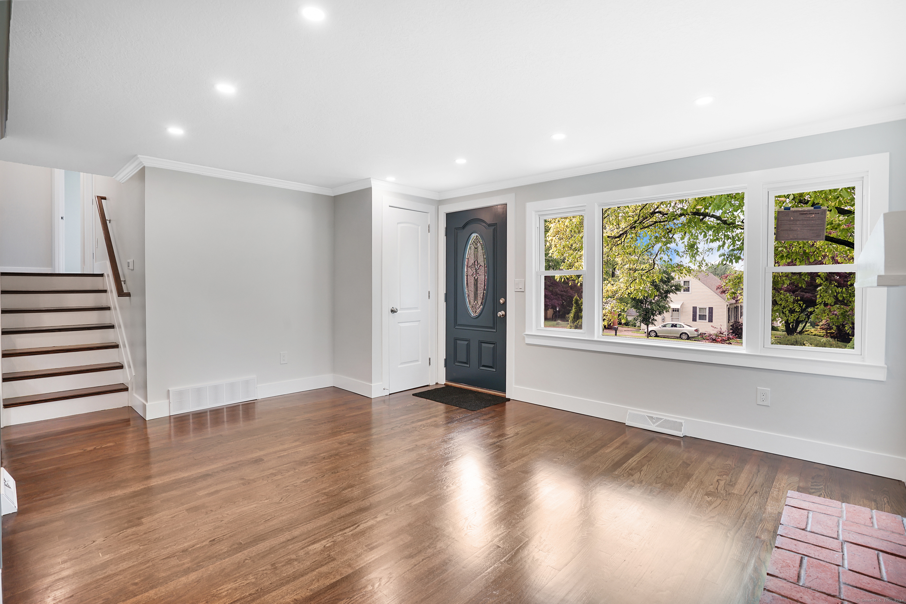 2 Foster Drive