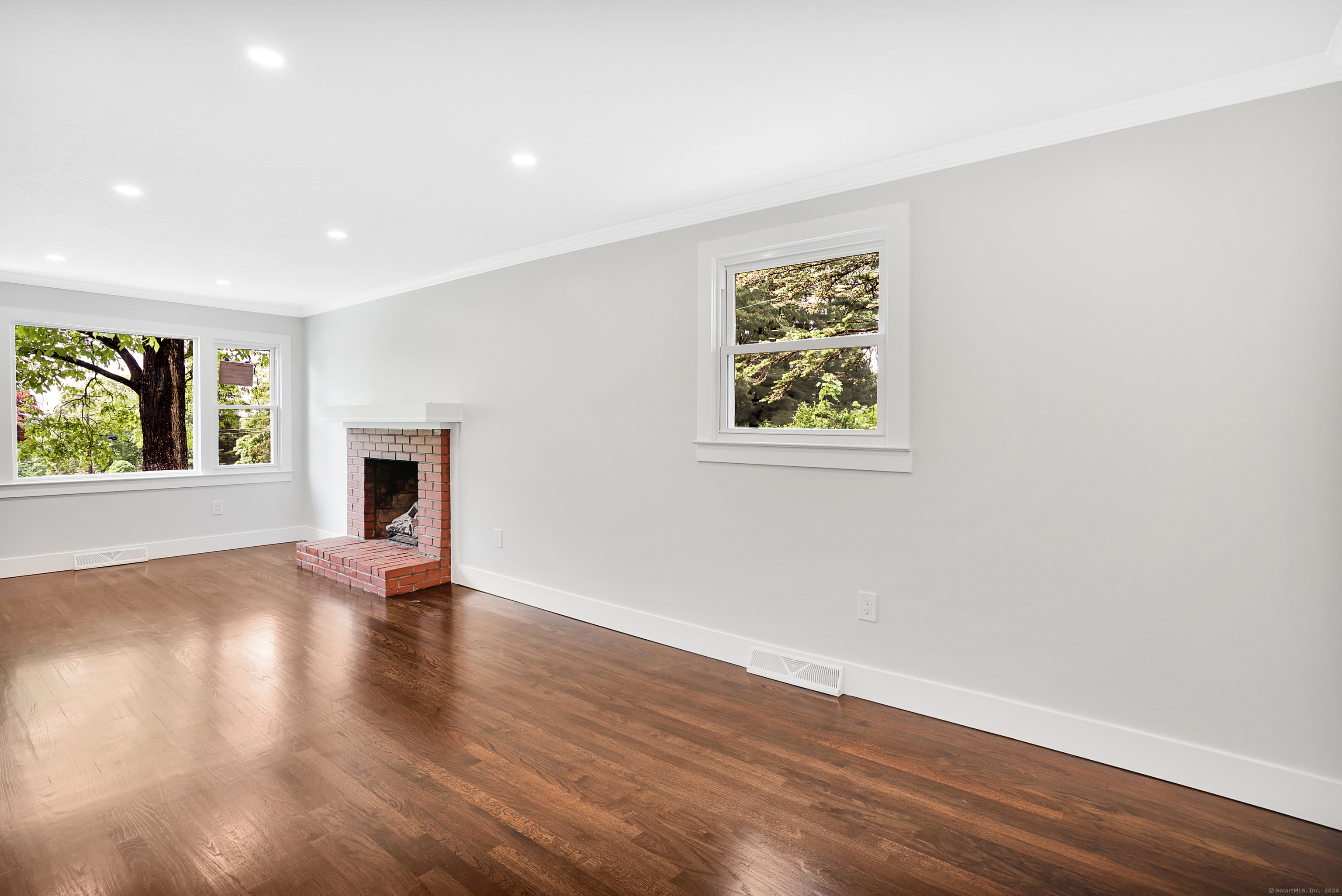 2 Foster Drive