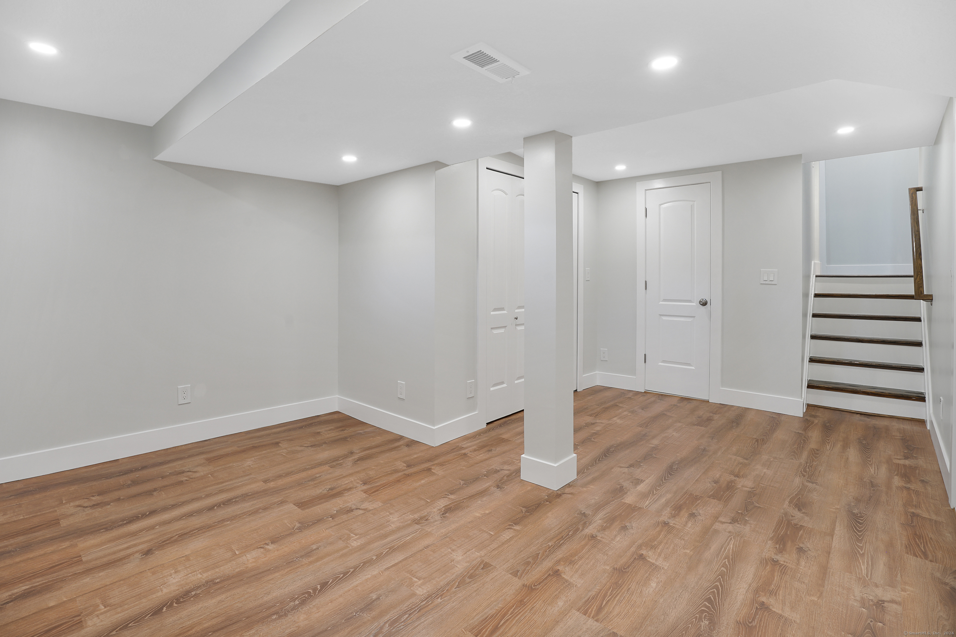 2 Foster Drive