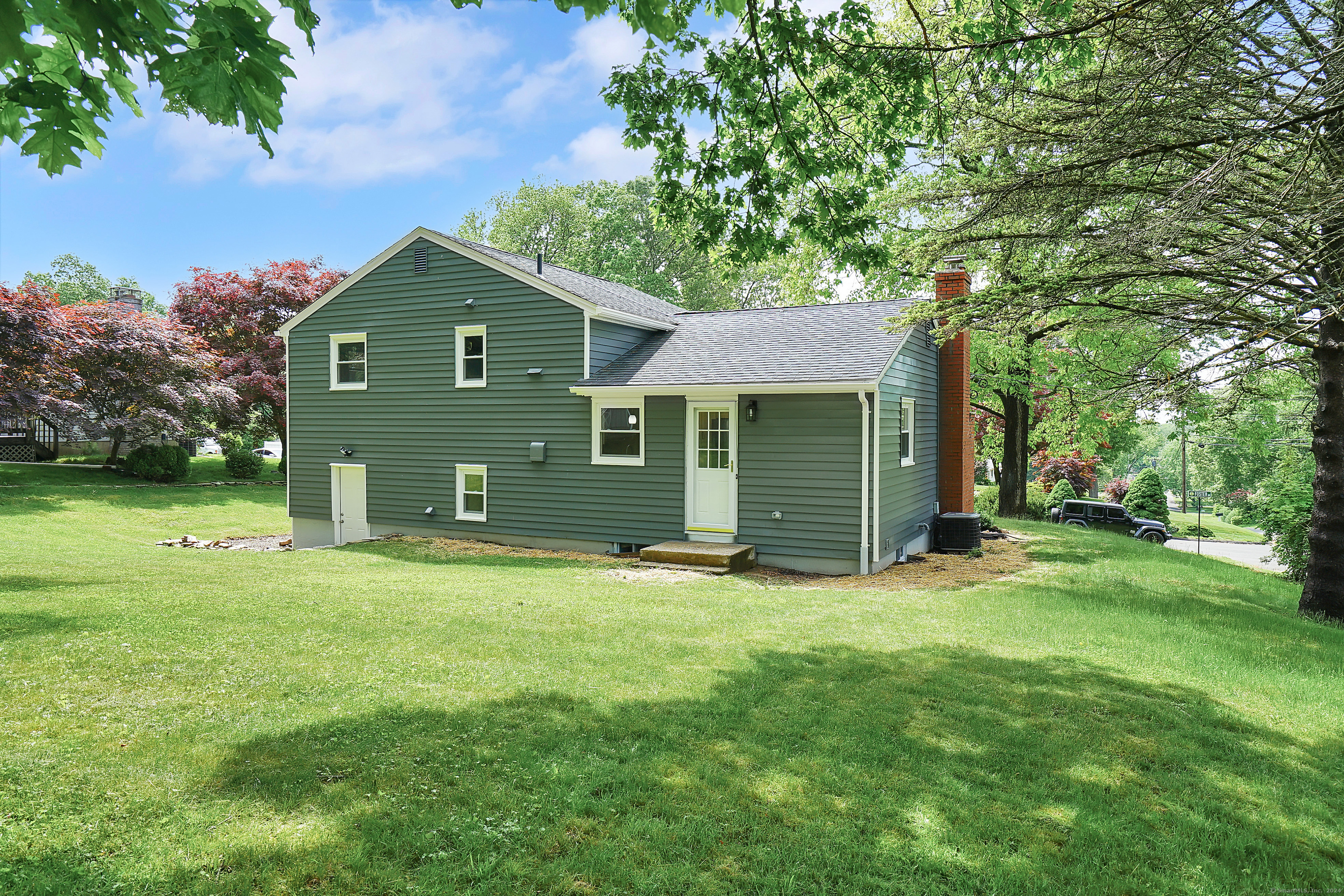 2 Foster Drive