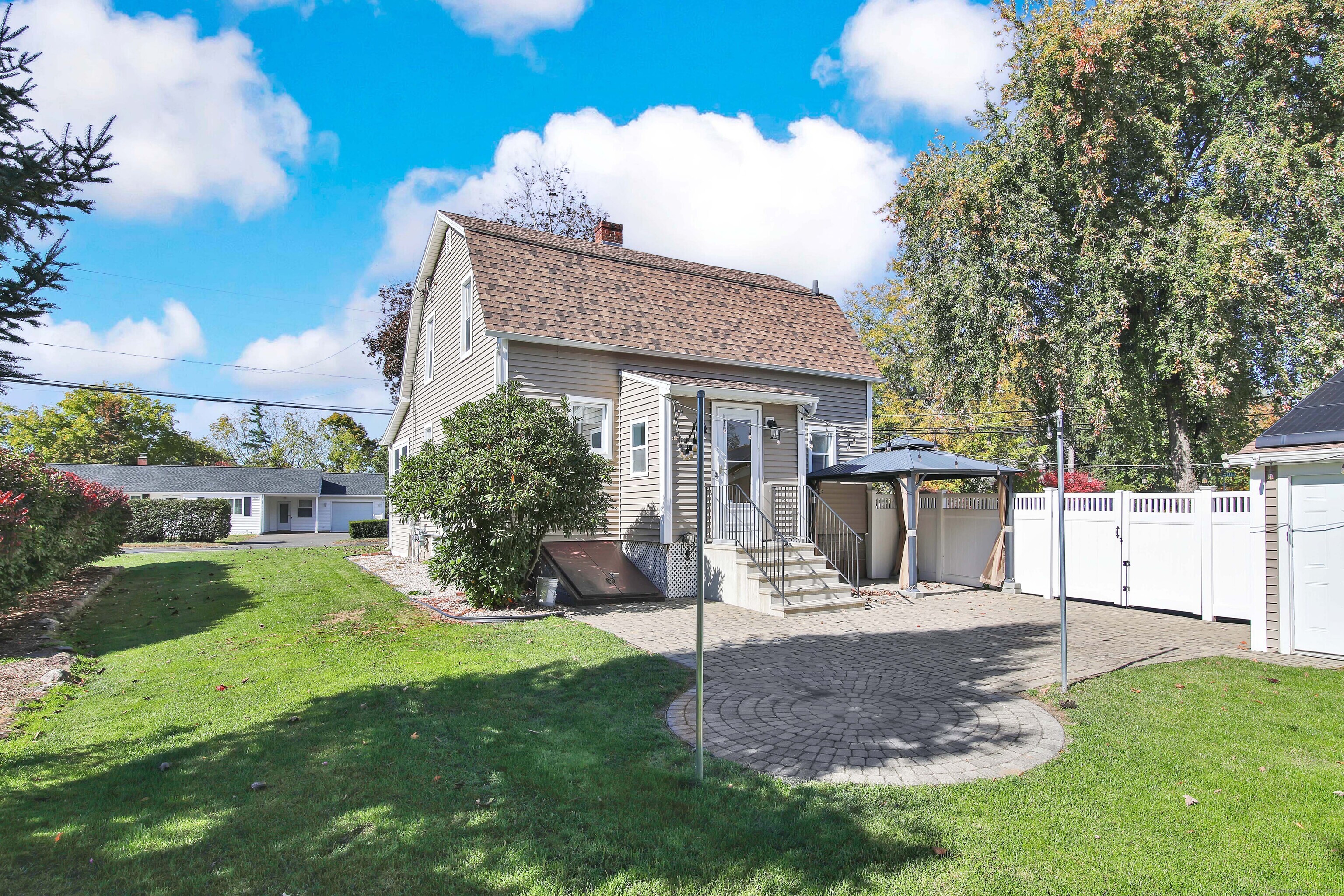 556 Rye Street